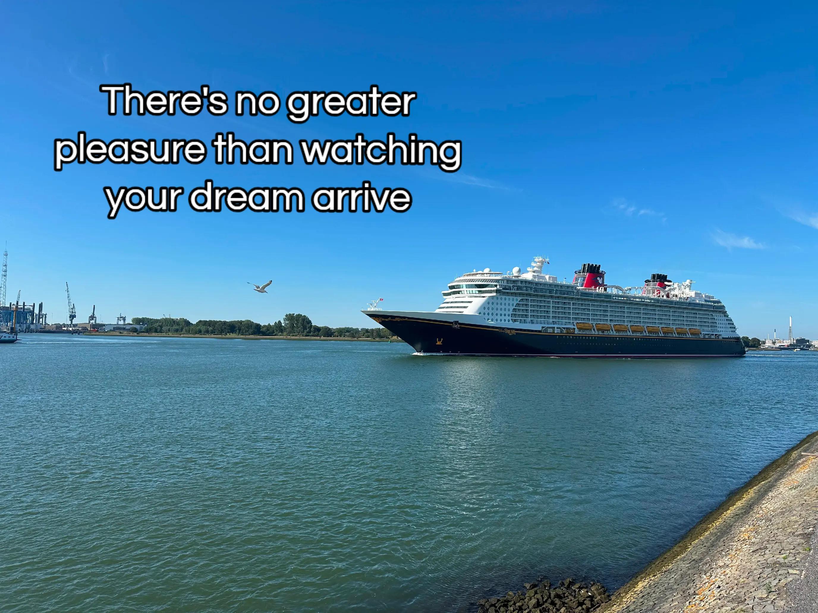 @DutchDisneyDude