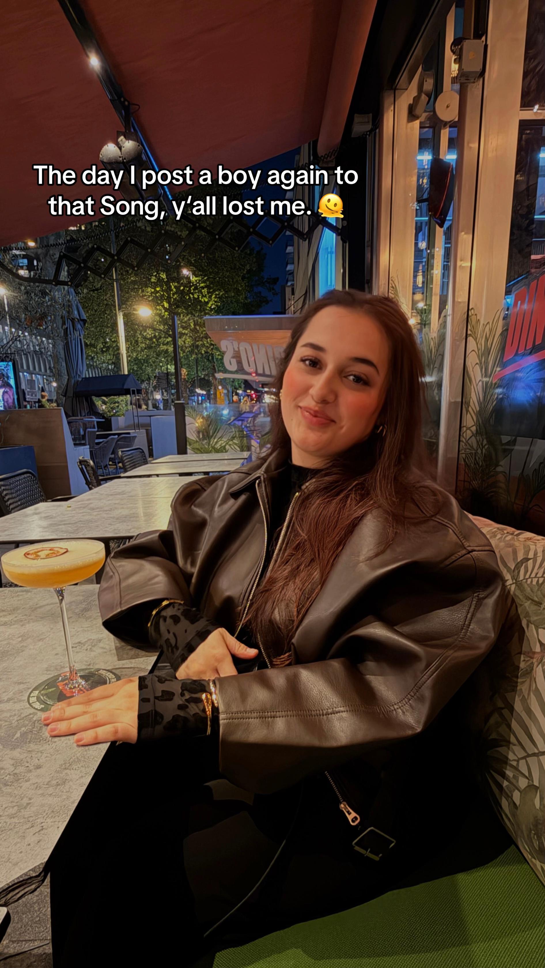 @𝐄𝐦𝐦𝐚🌸
