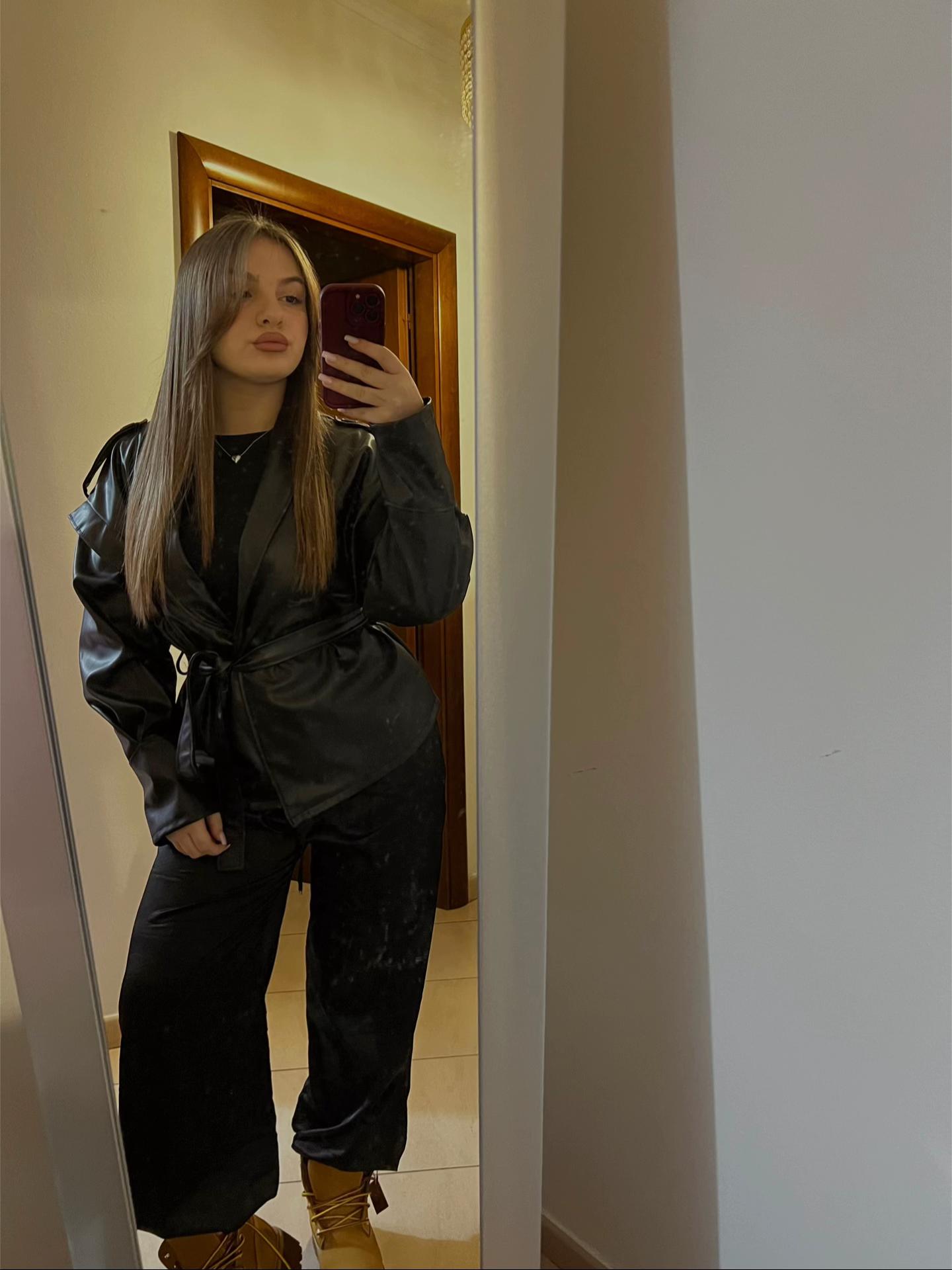 @lucrezia👩🏼