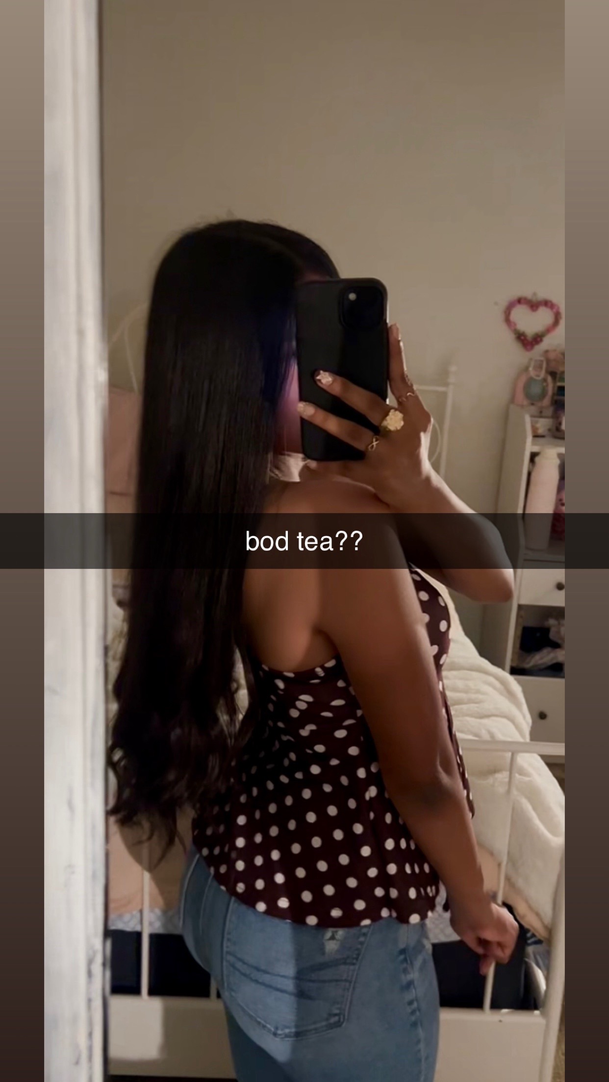 @🚶🏽&zwj;♀️&zwj;➡️