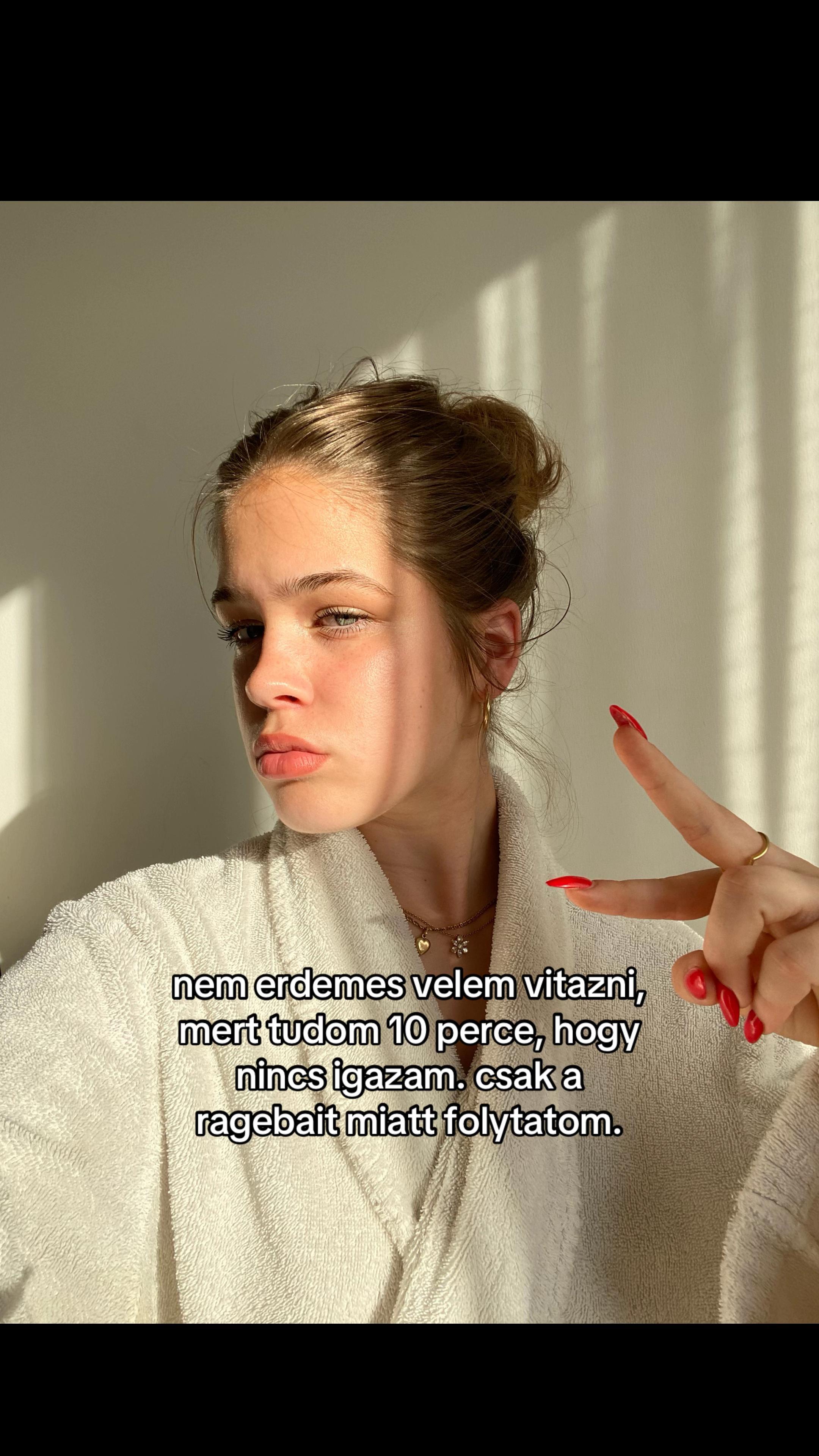 @laura
