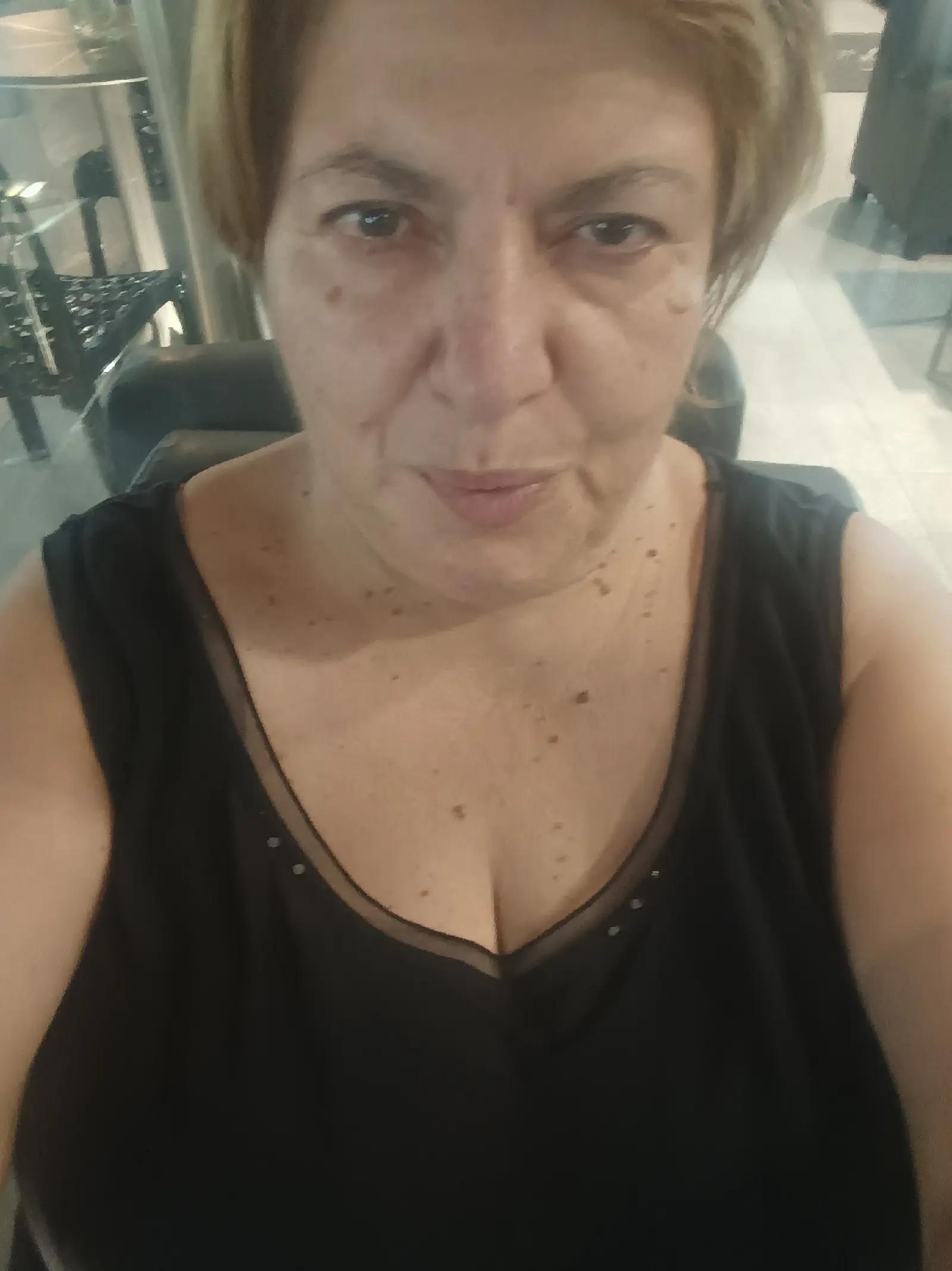 @Paola