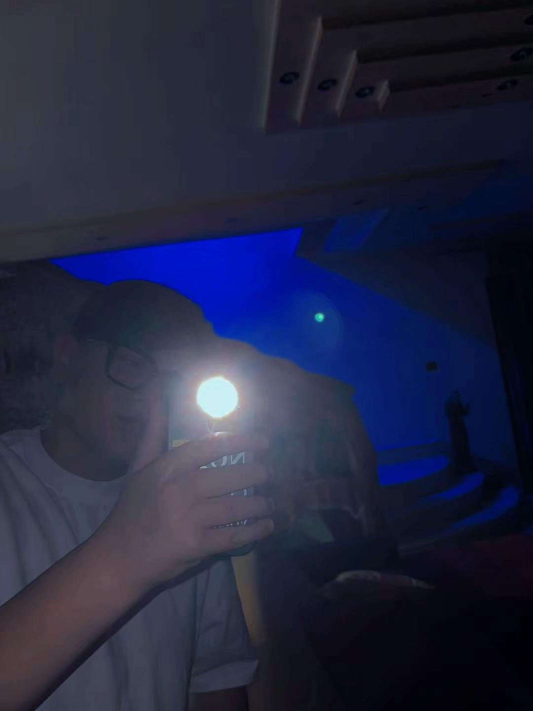 @𝒟.ℳ