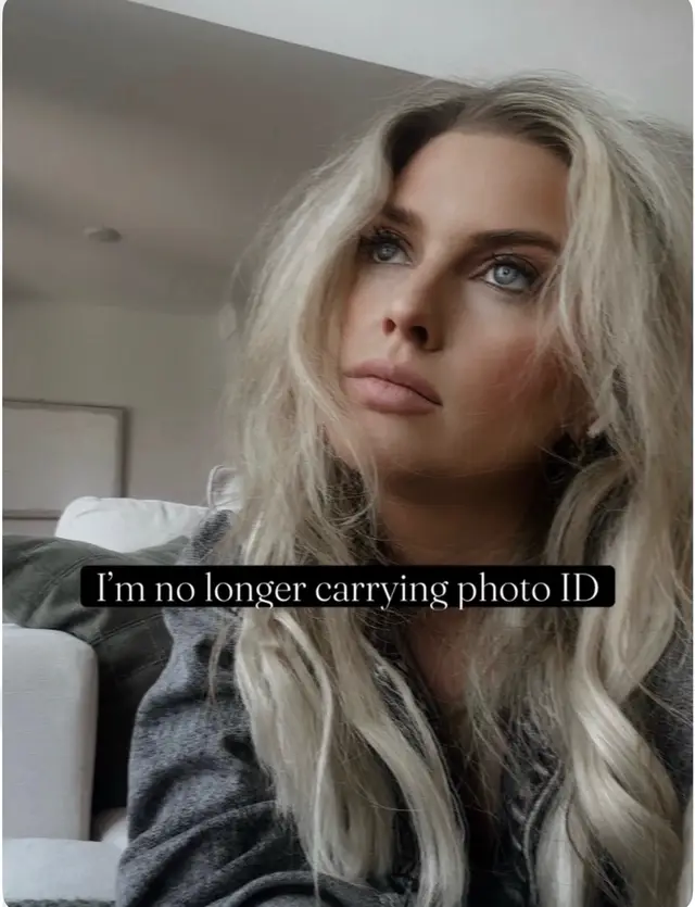 @Michelle 🦇📖🎧🥀