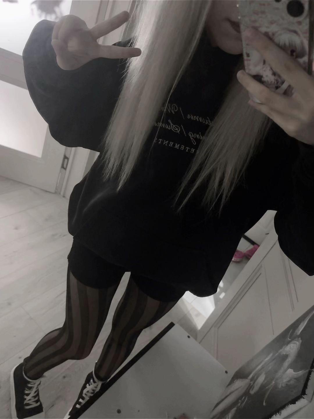 @naomi