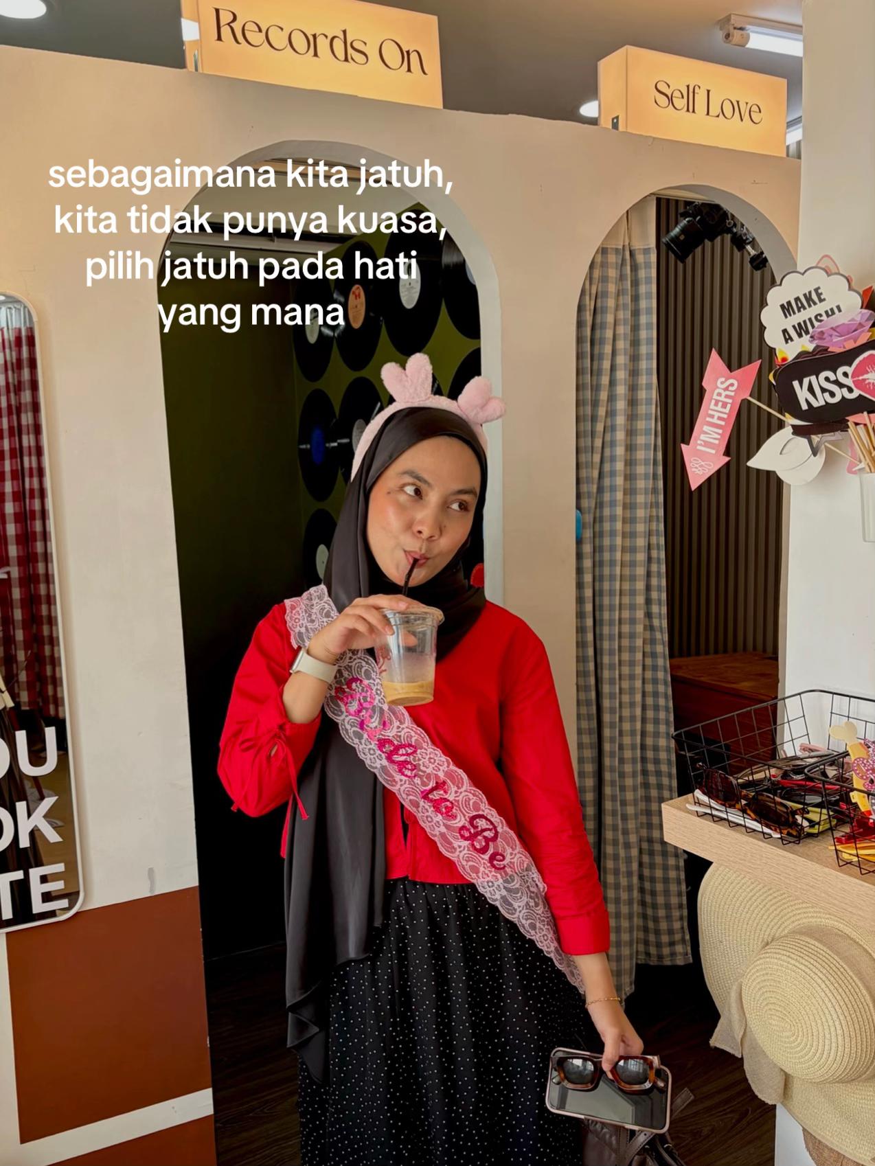 @ainshaz
