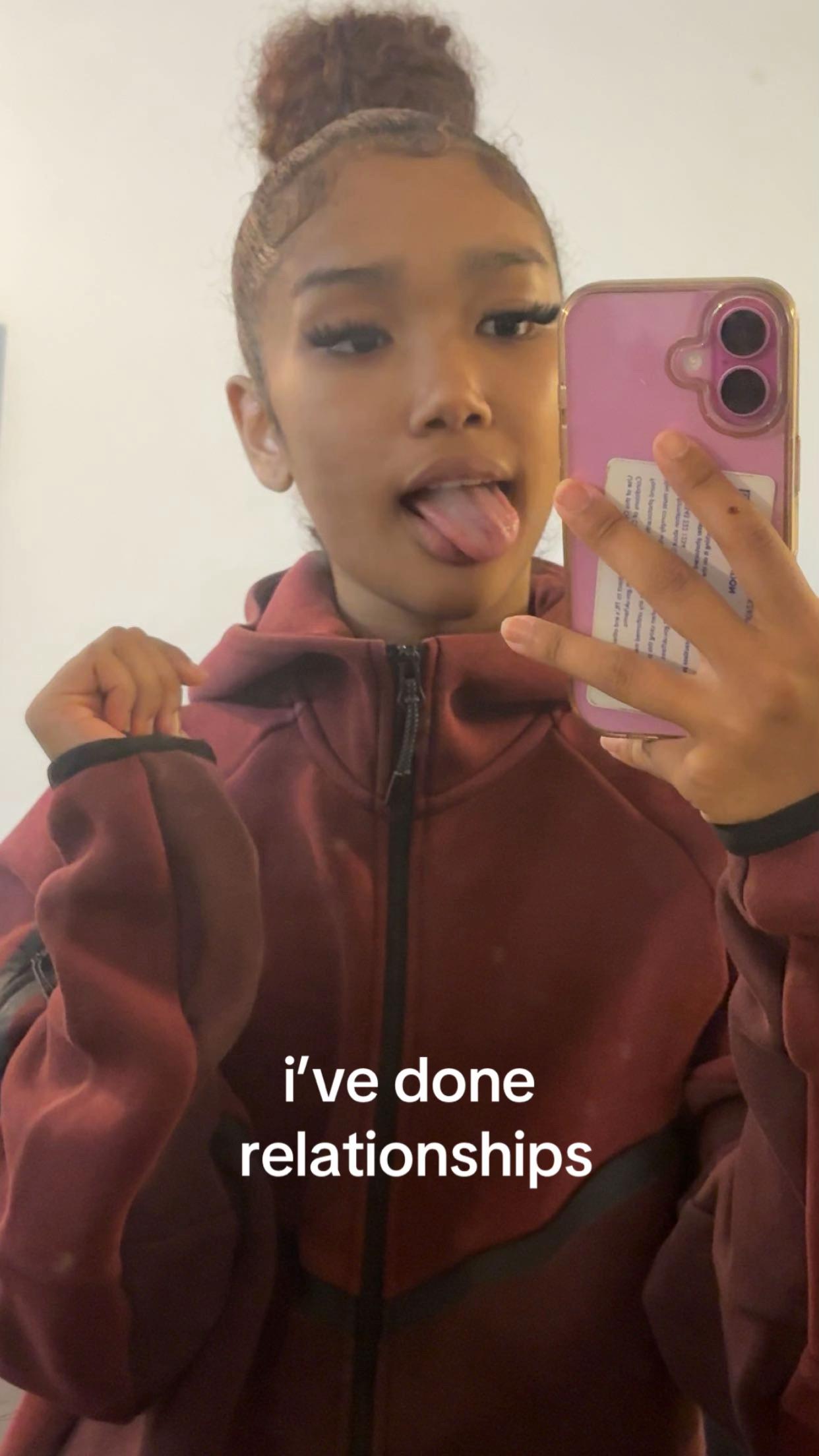 @f🦇