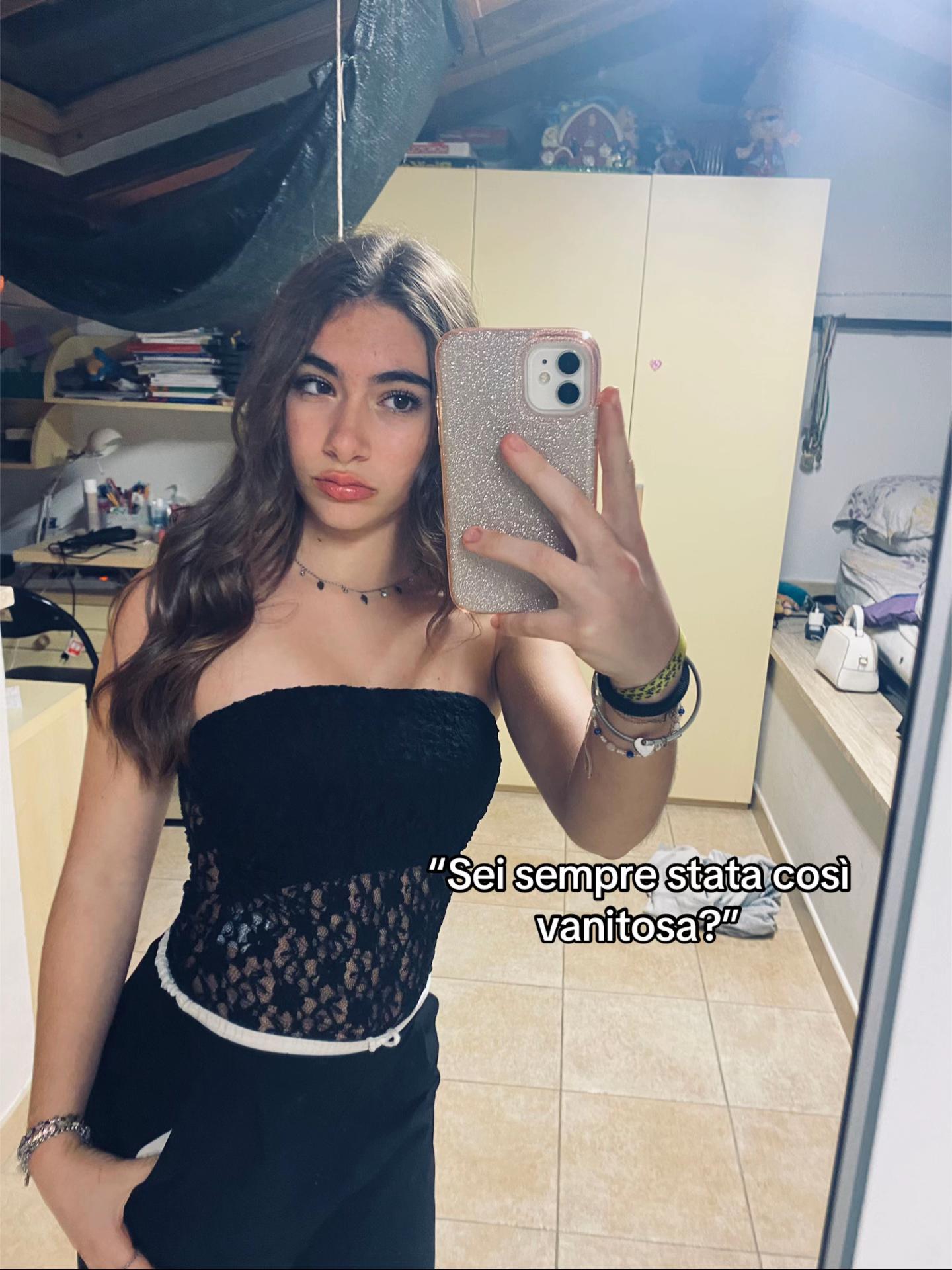 @🖤
