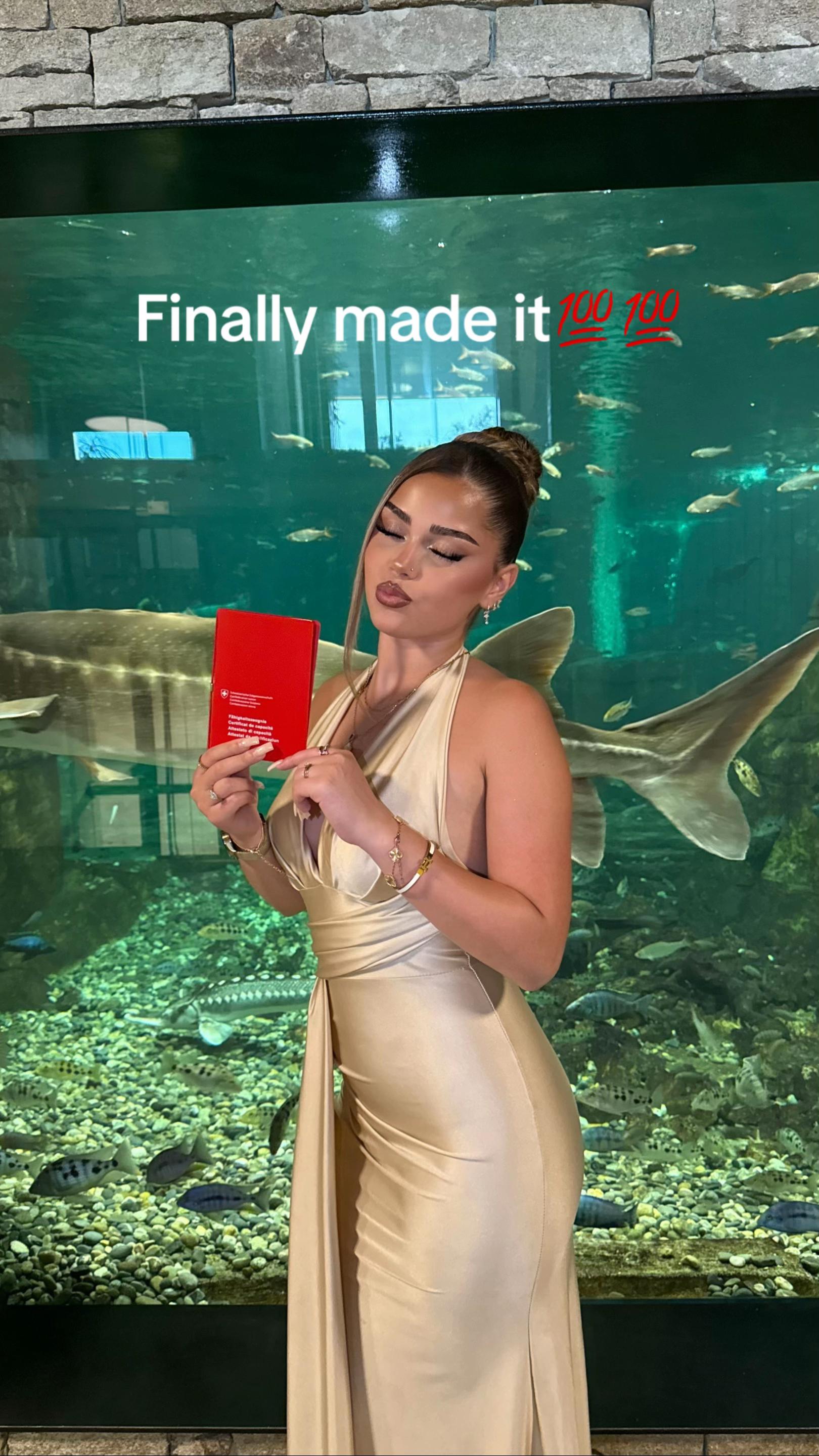 @𝔅𝔢𝔫𝔞
