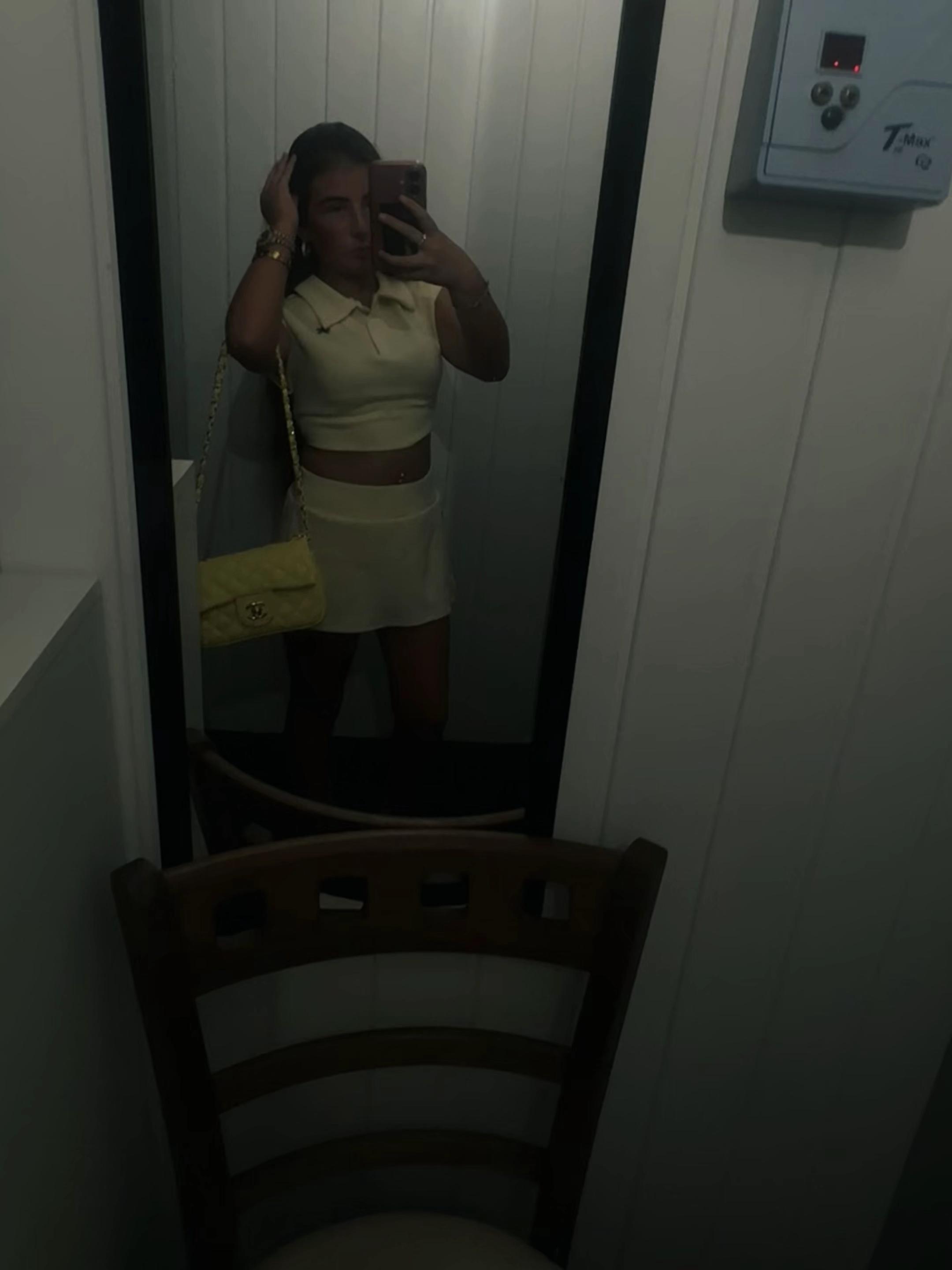 @𝓛𝓾𝓬𝔂𝓭𝓪𝓵𝔂-14♡