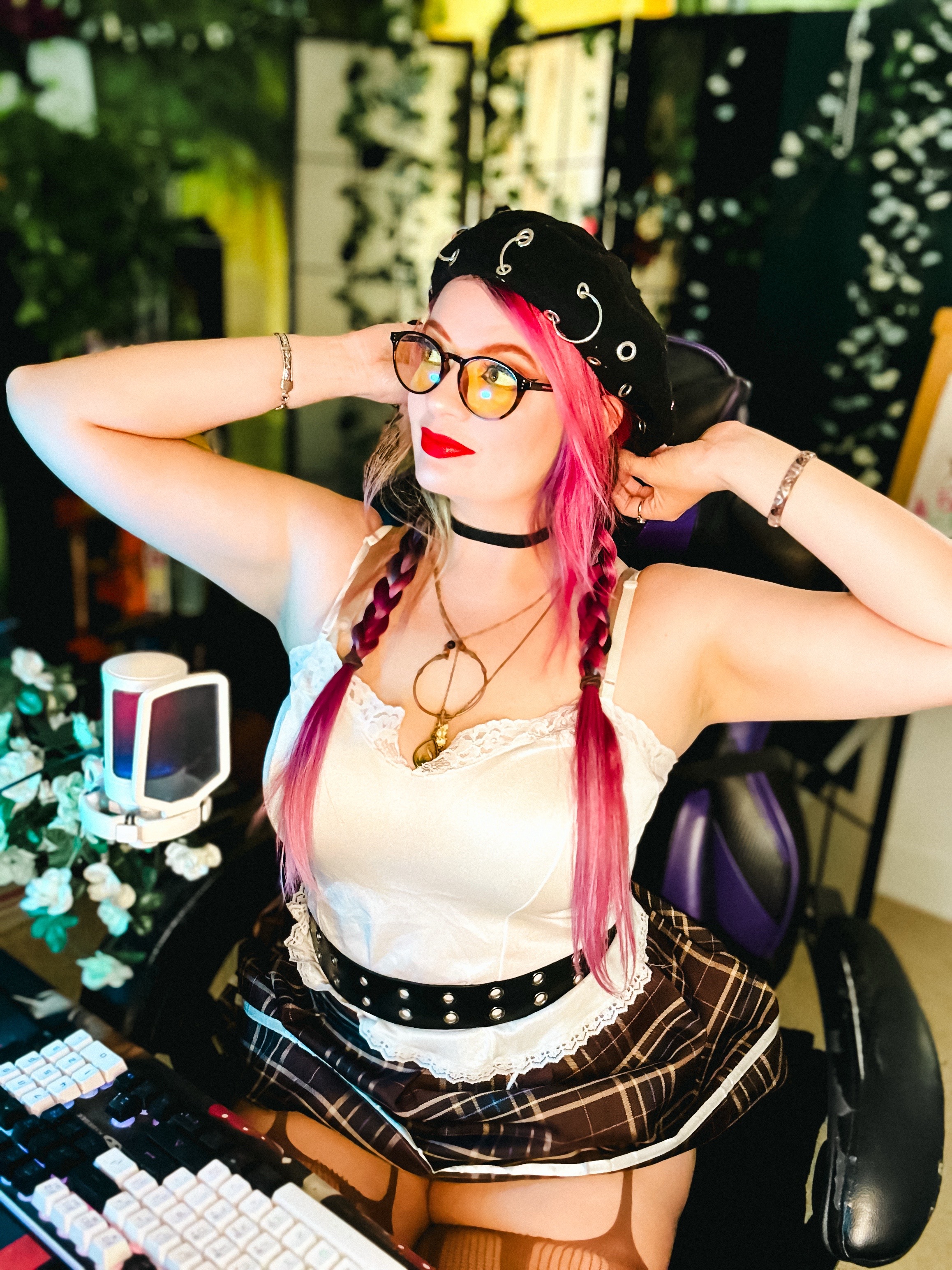 @Nebby ๐ค๐
