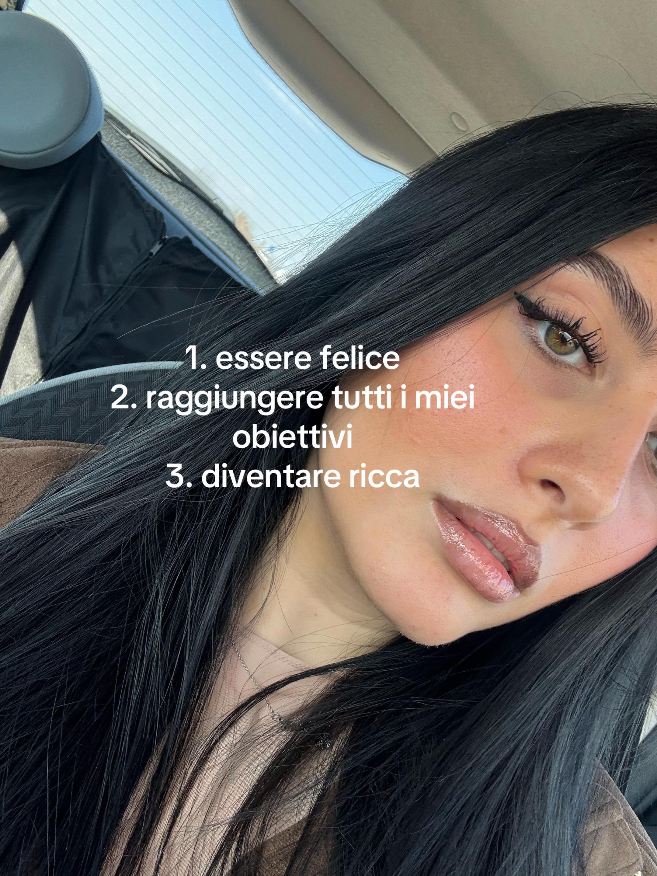 @noemibreezyy