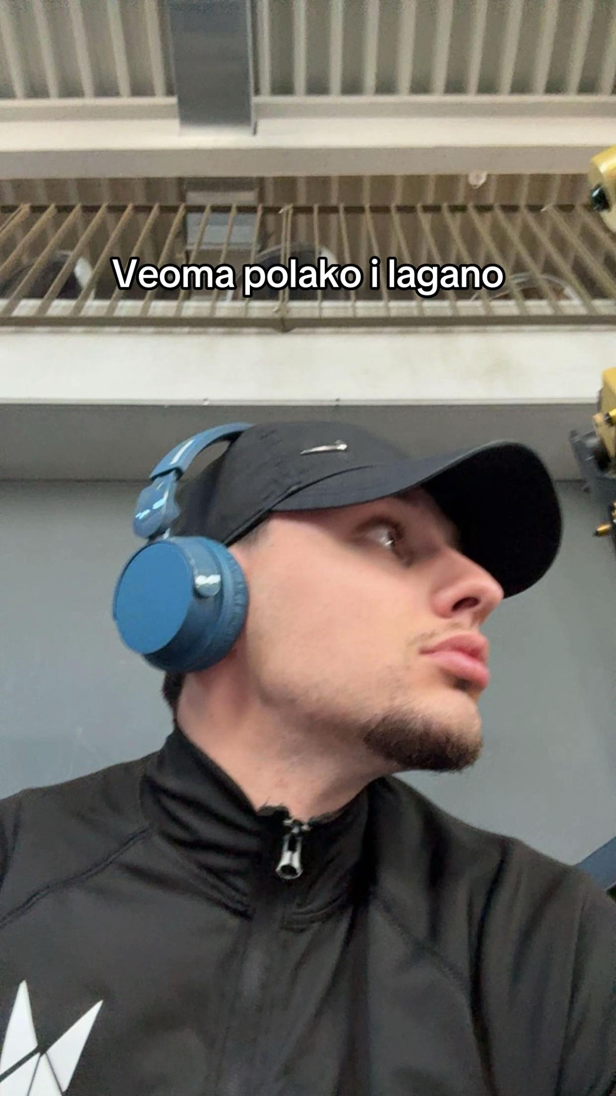 @Momci iz Bloka