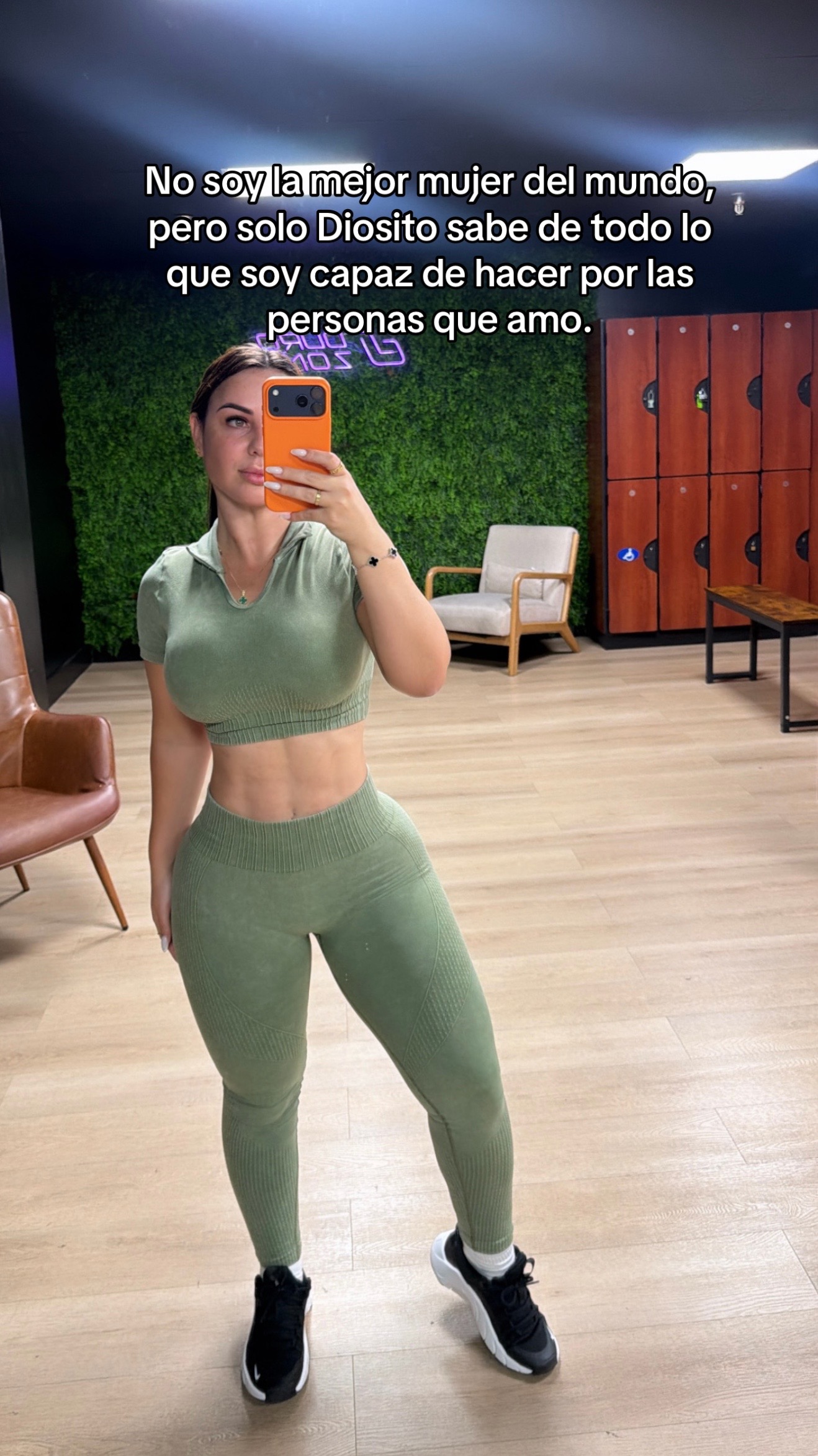 @Lovelyflavita
