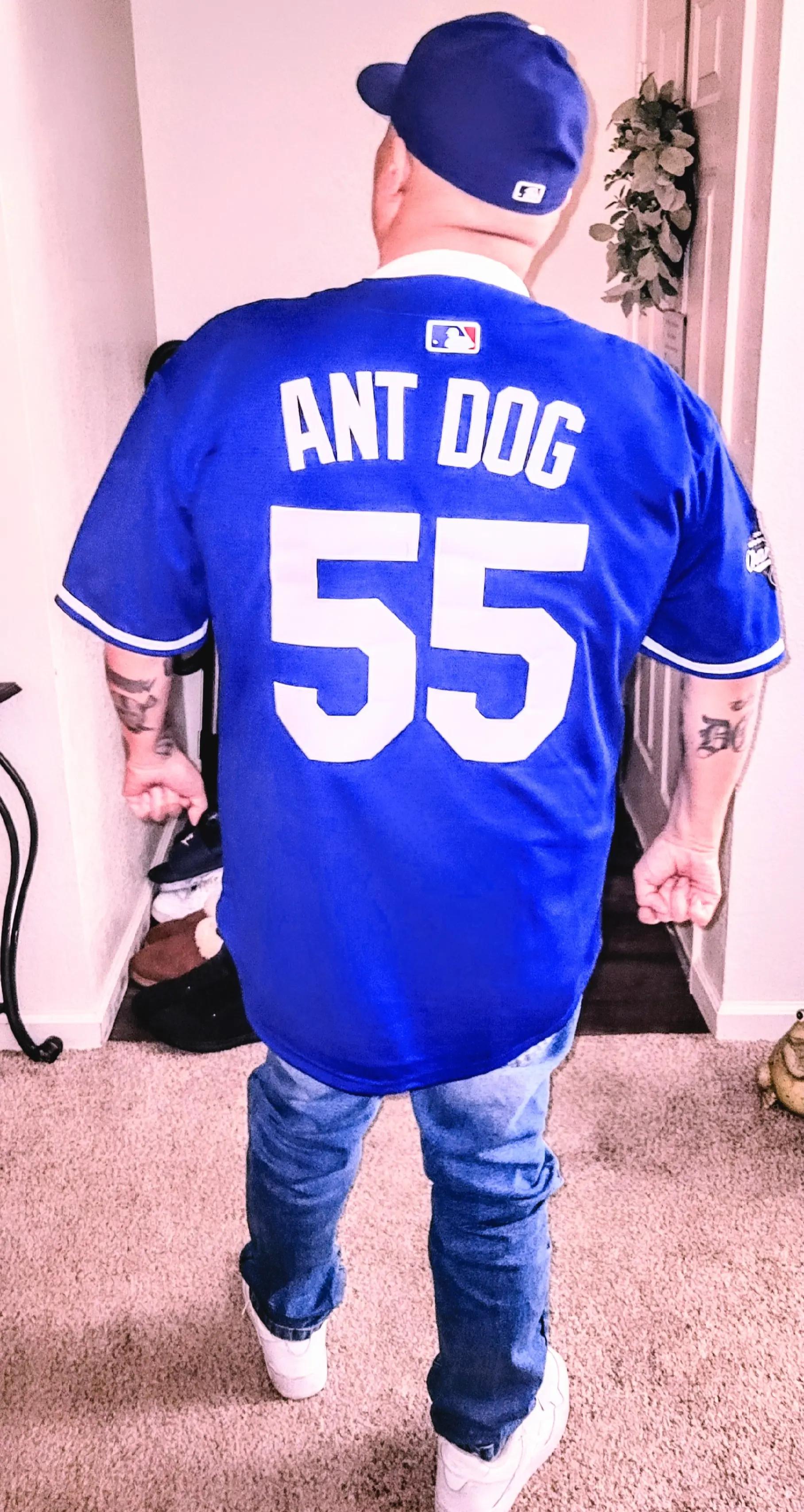 @ANT.DOG.theOG