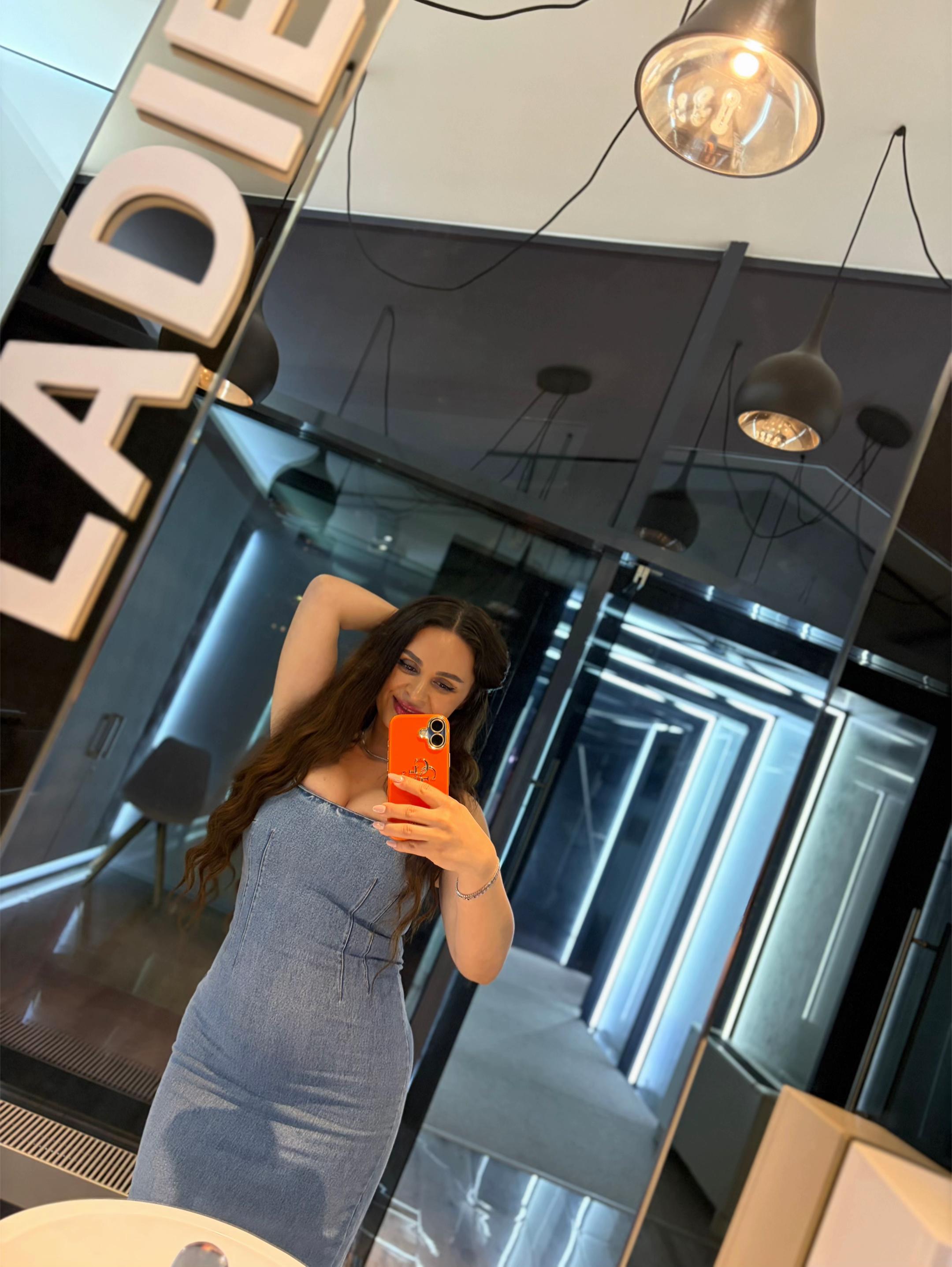 @Andradaaa