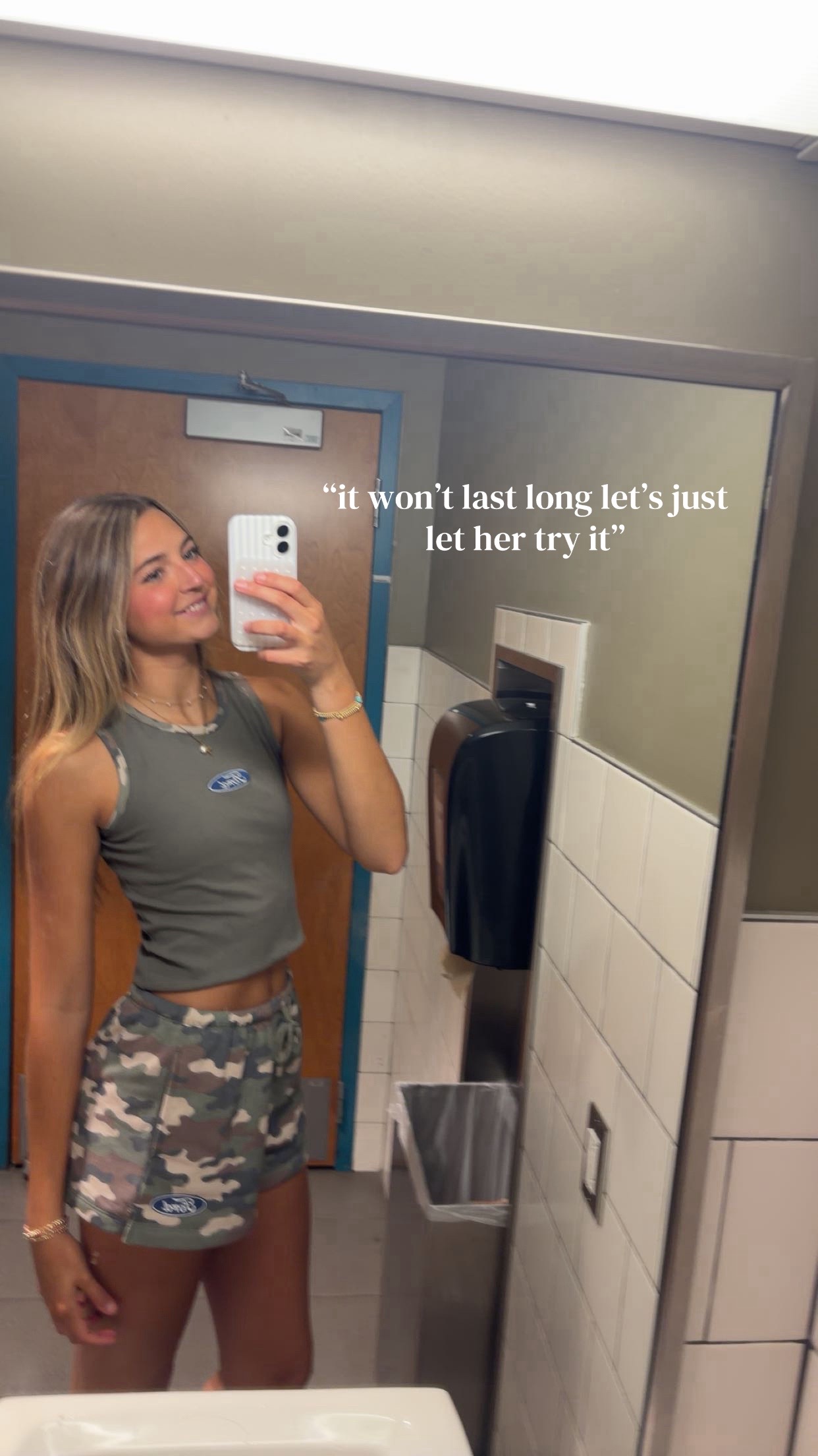 @😇