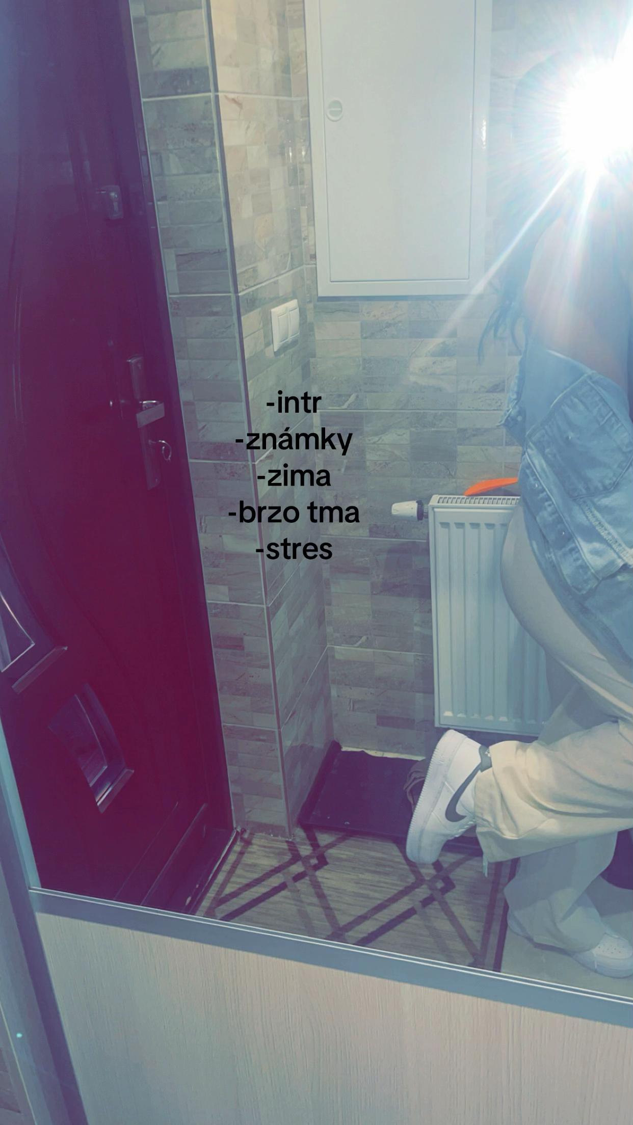 @𝐂𝐡𝐢_𝐚𝐫𝐤𝐚𝐚🌸🤍