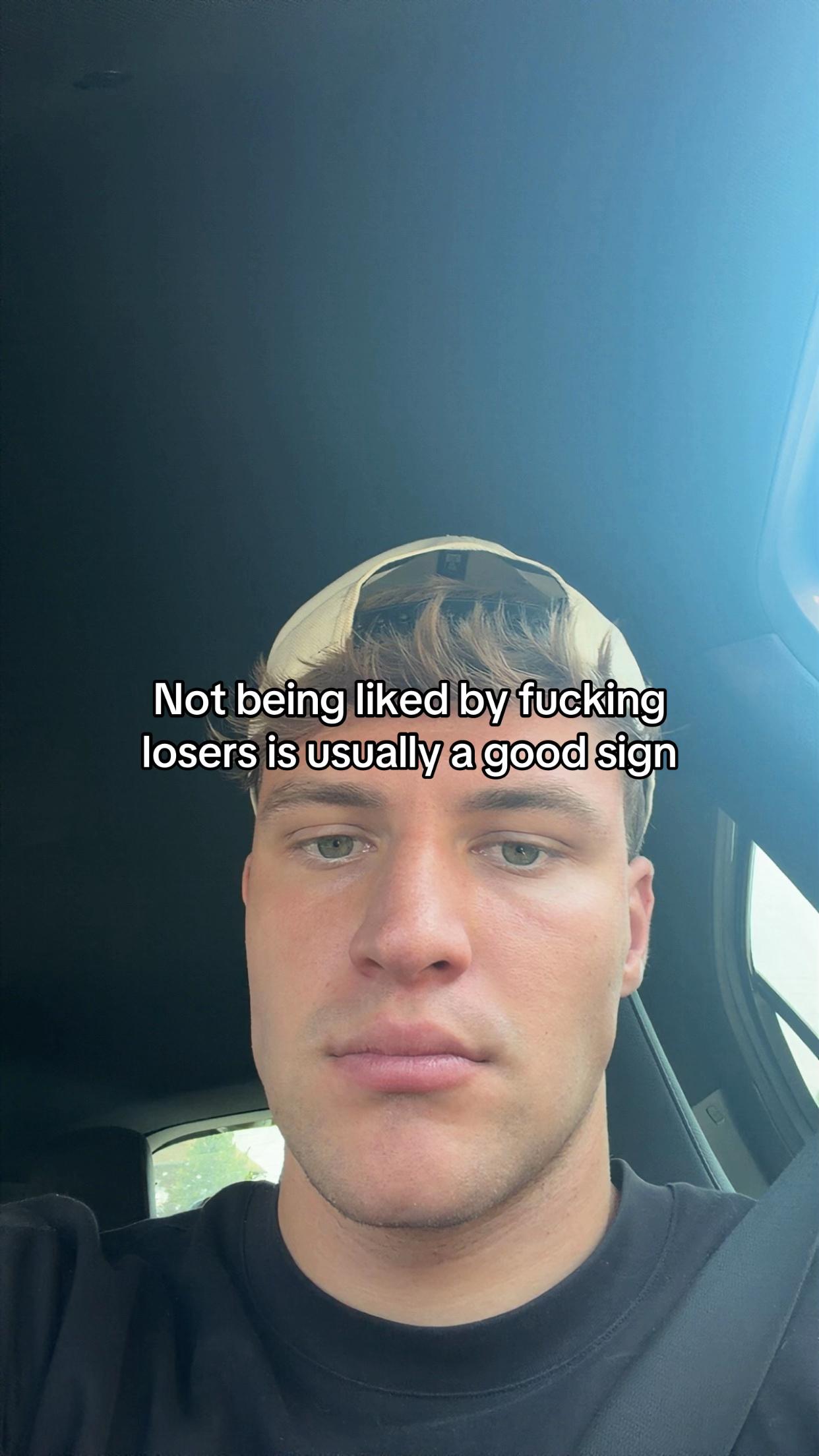 @theo🙍🏼♂️