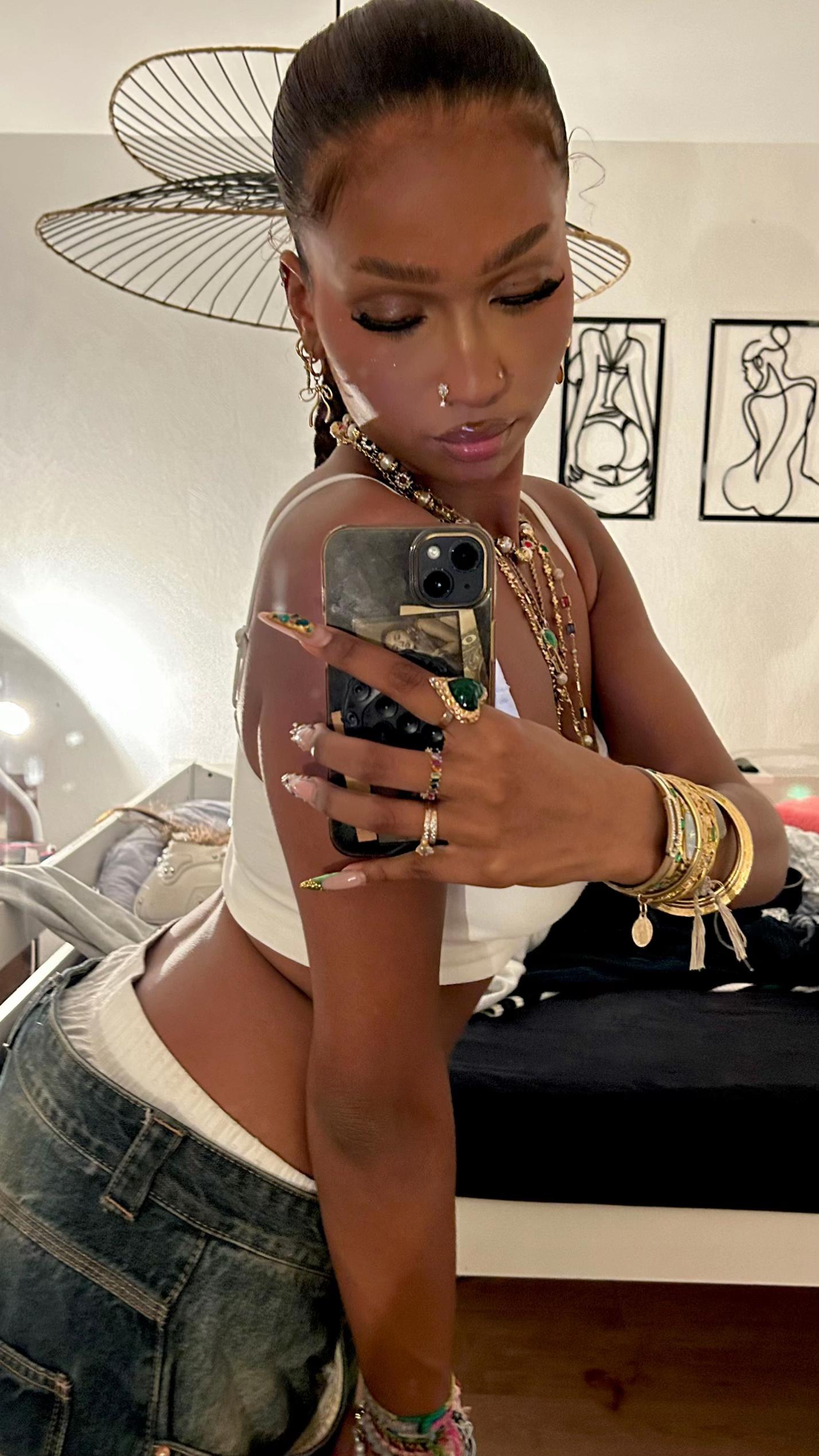 @Tissya