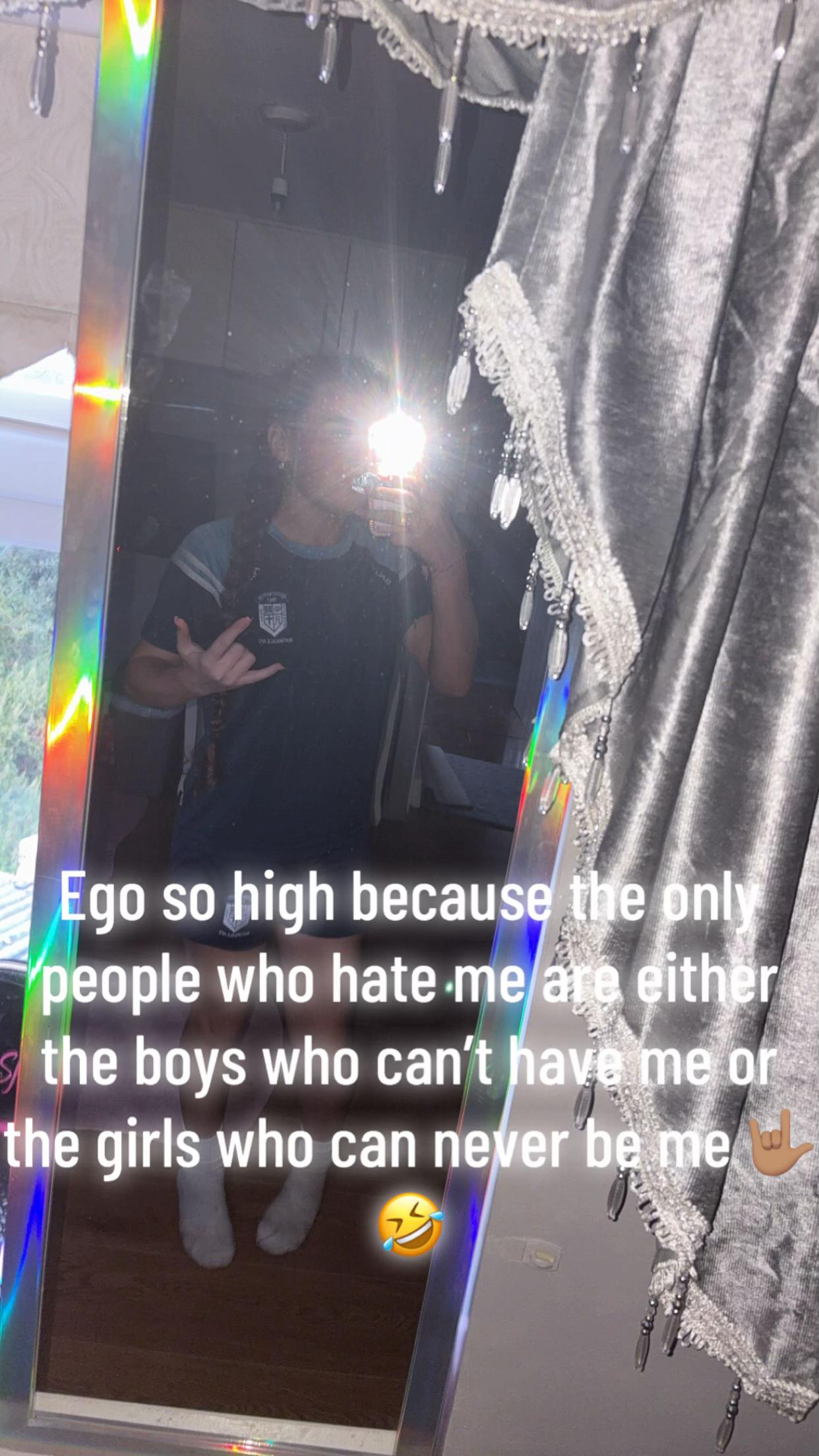 @AlishaMullanex