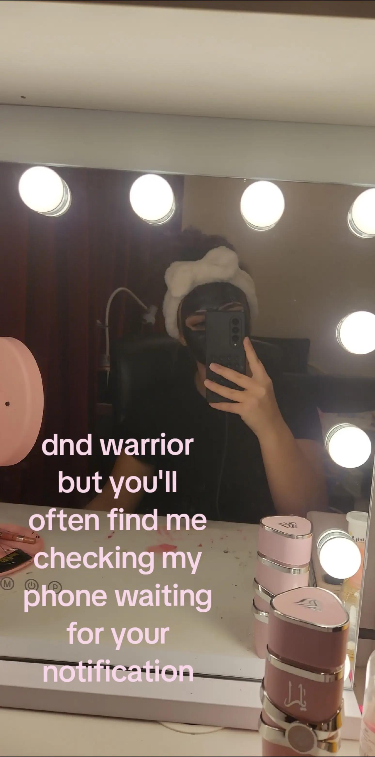 @nicolé