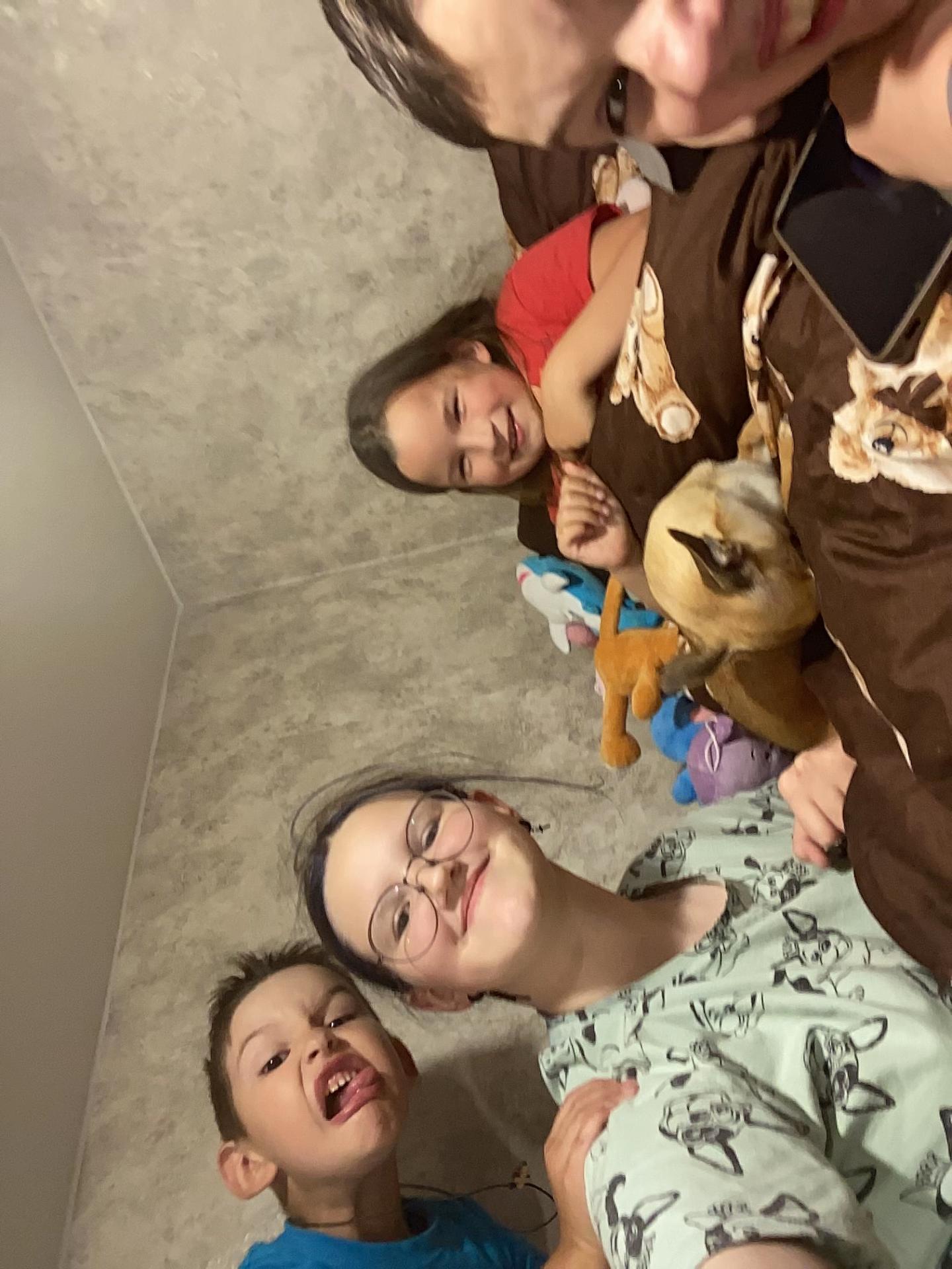 @☠️😜