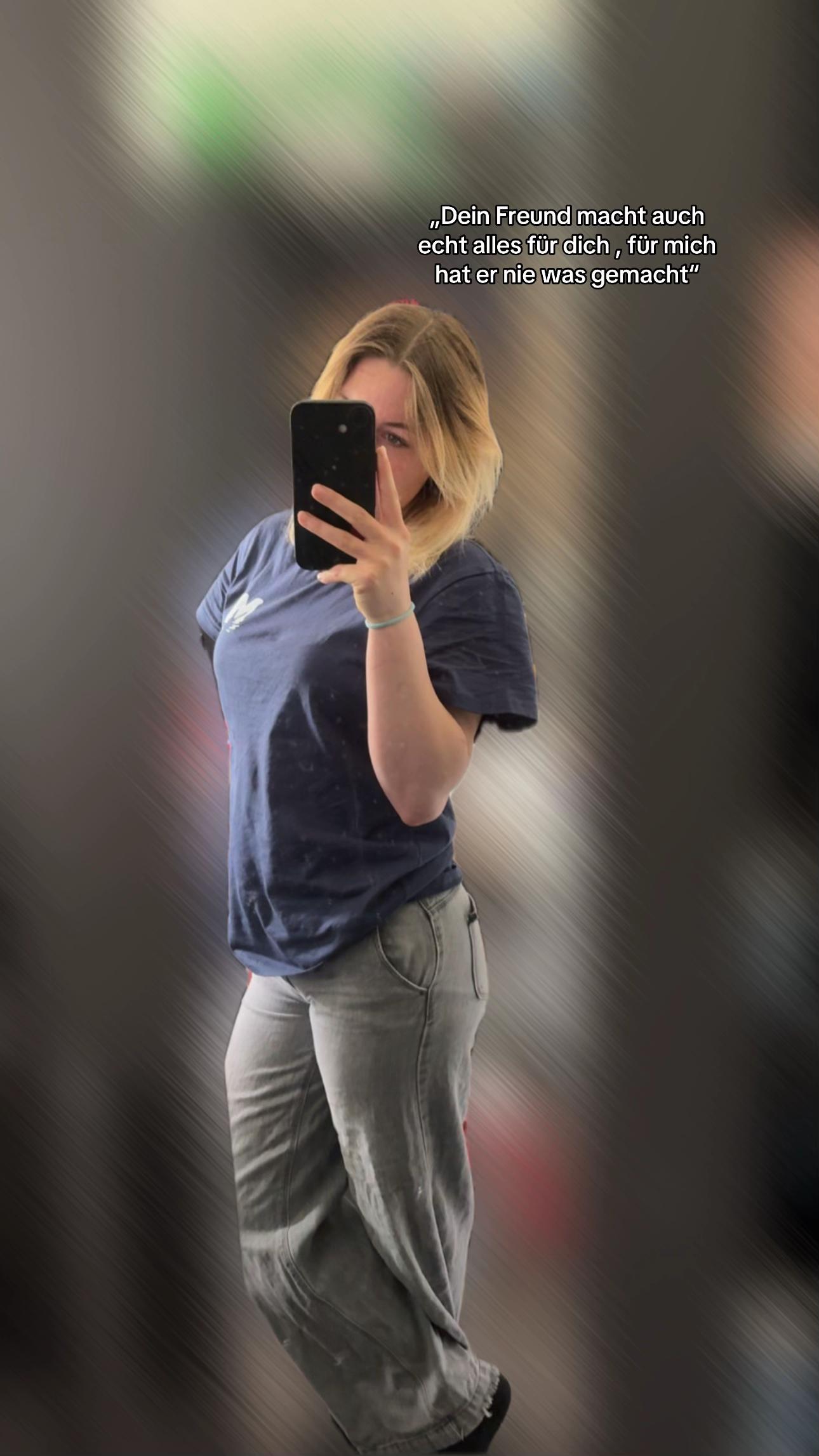 @𝓢𝓪𝓻𝓪🇩🇪