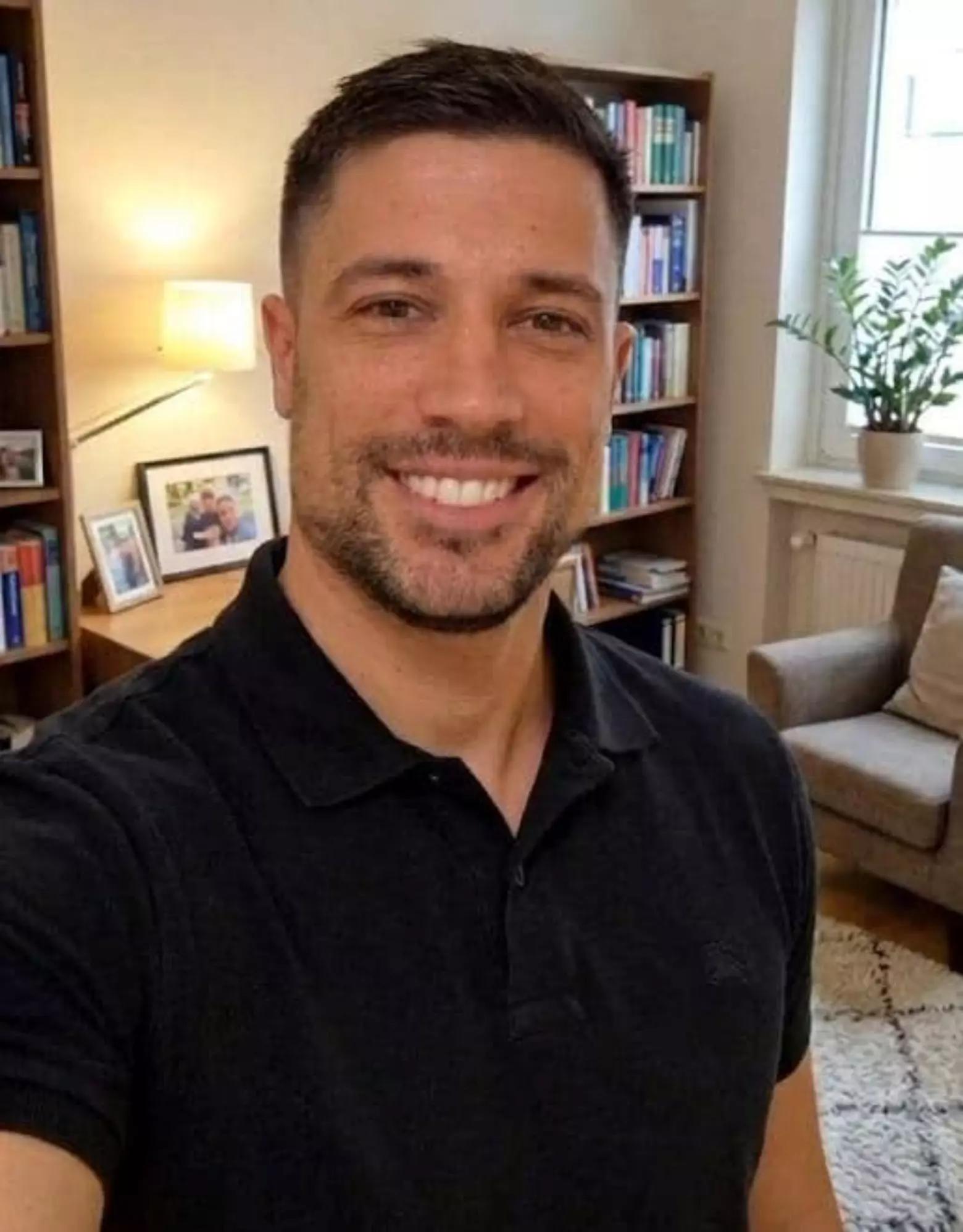 @DR. VASILIJE VUJOVIC