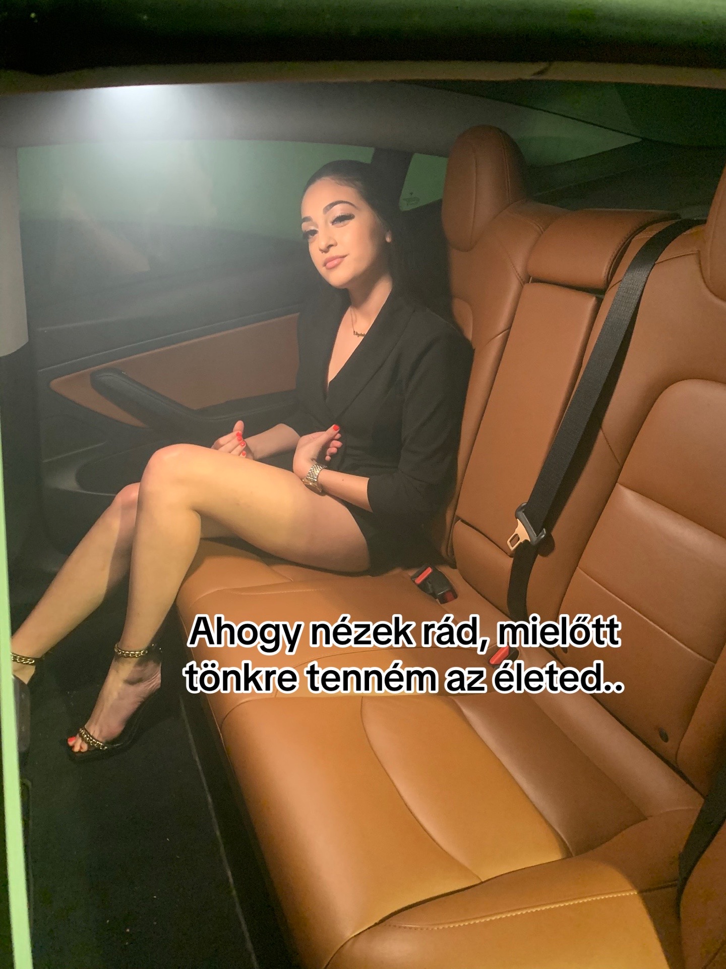 @𝓥
