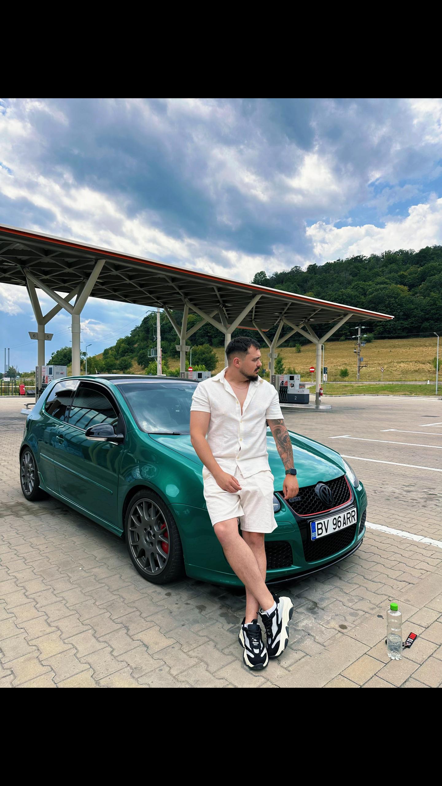 @Răzvan Arişianu