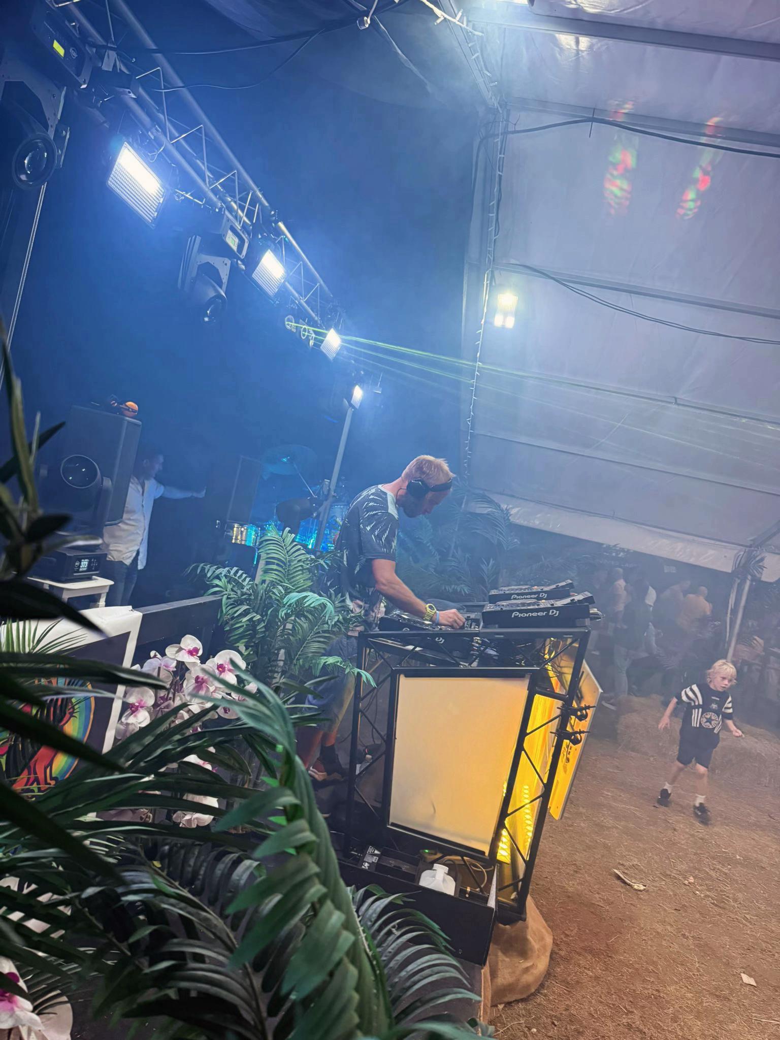 @Peter Pistol Johnston DJ