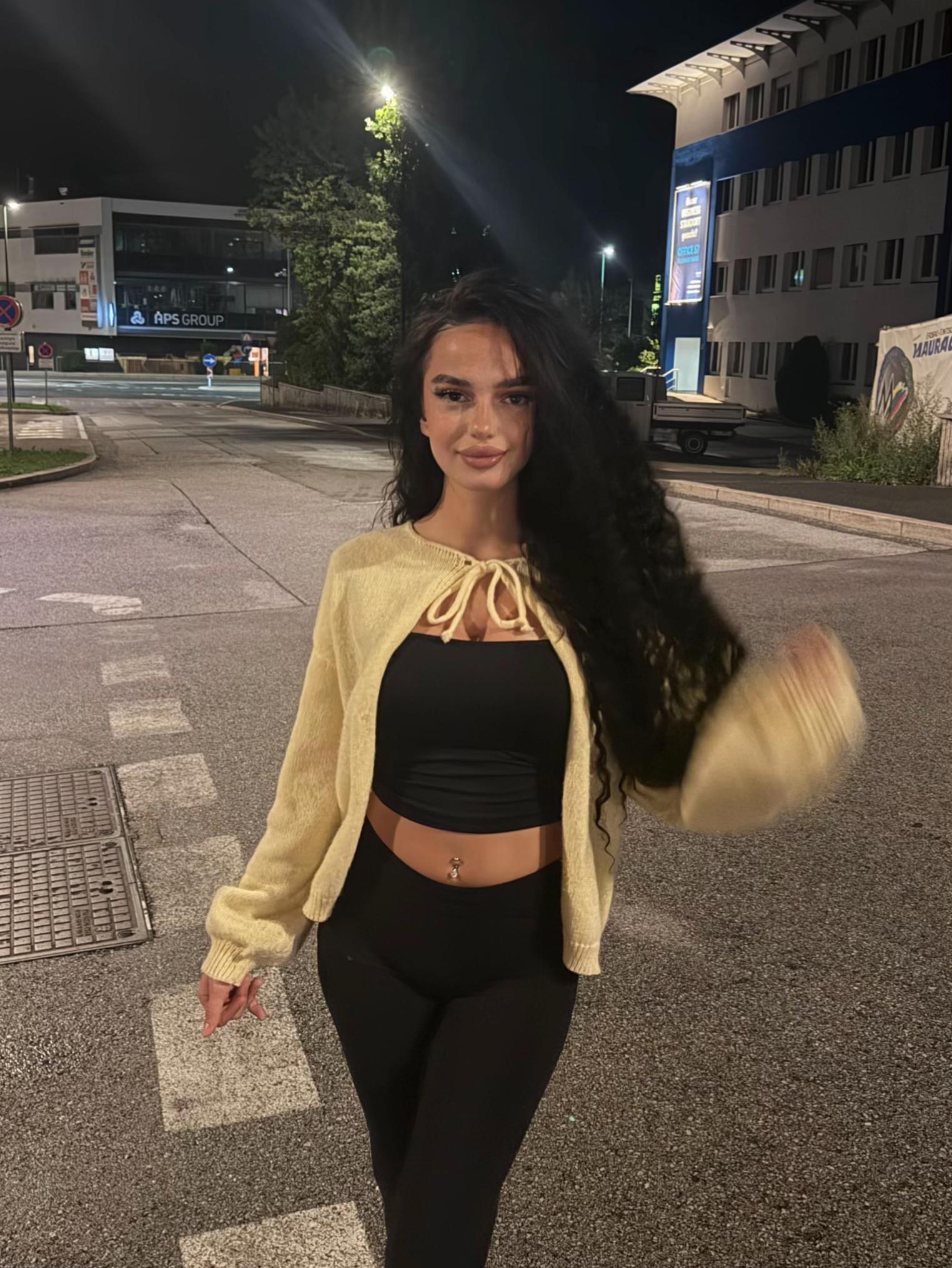 @e🇦🇱