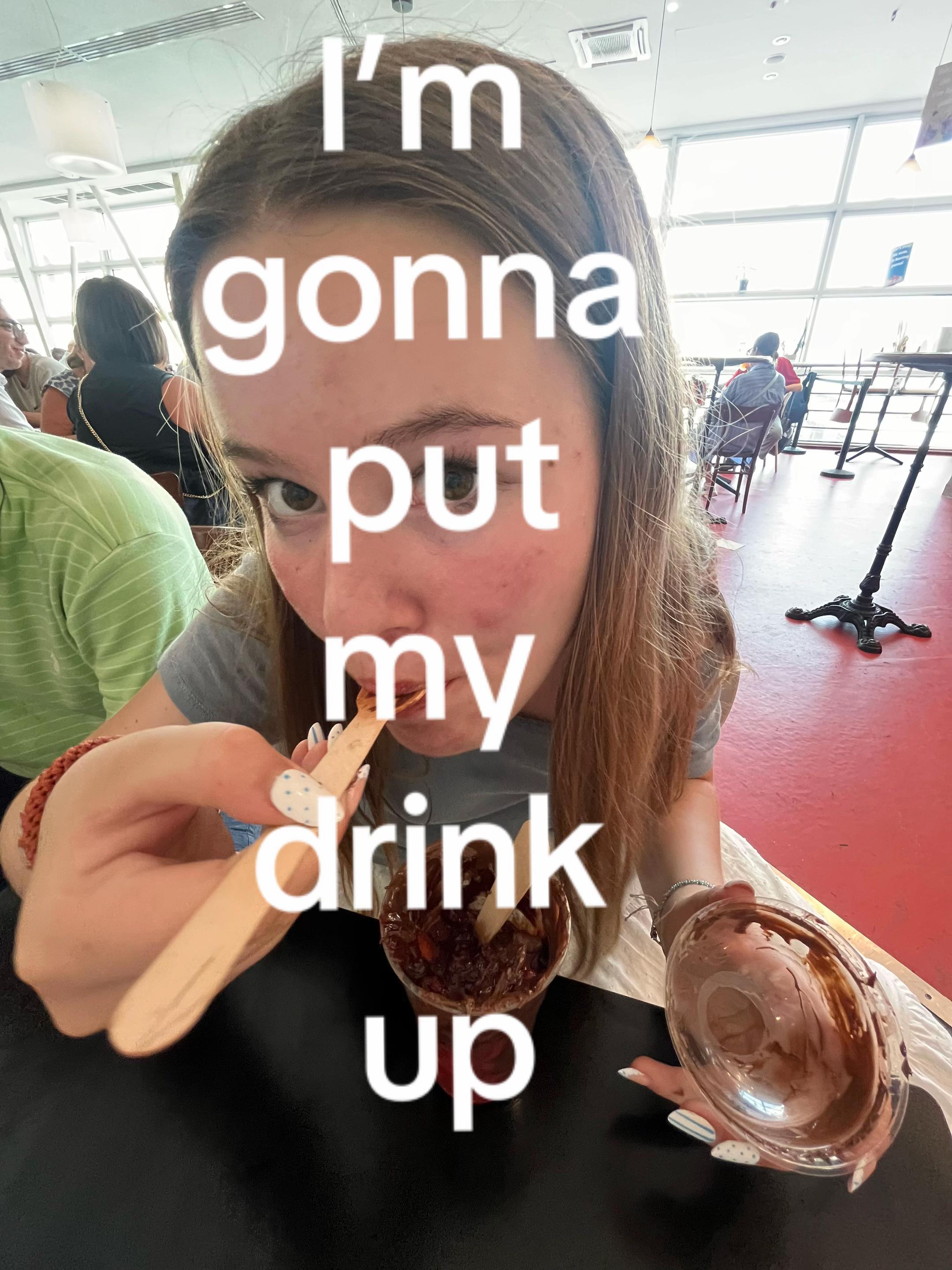 @Elodie