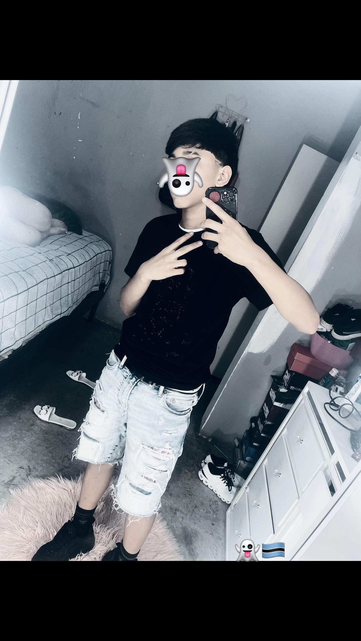@Ángel_12