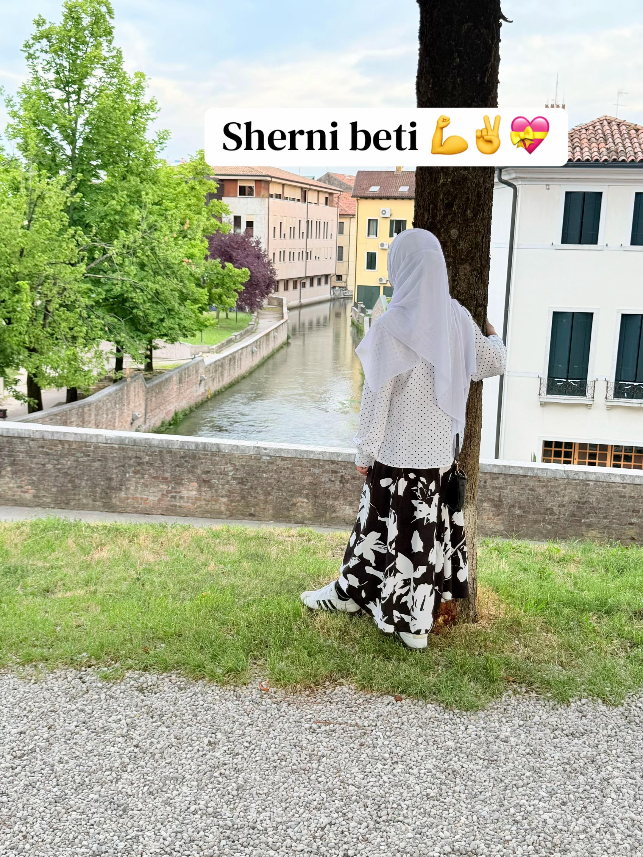 @Baba ki sherni 👑🇵🇰🇬🇧