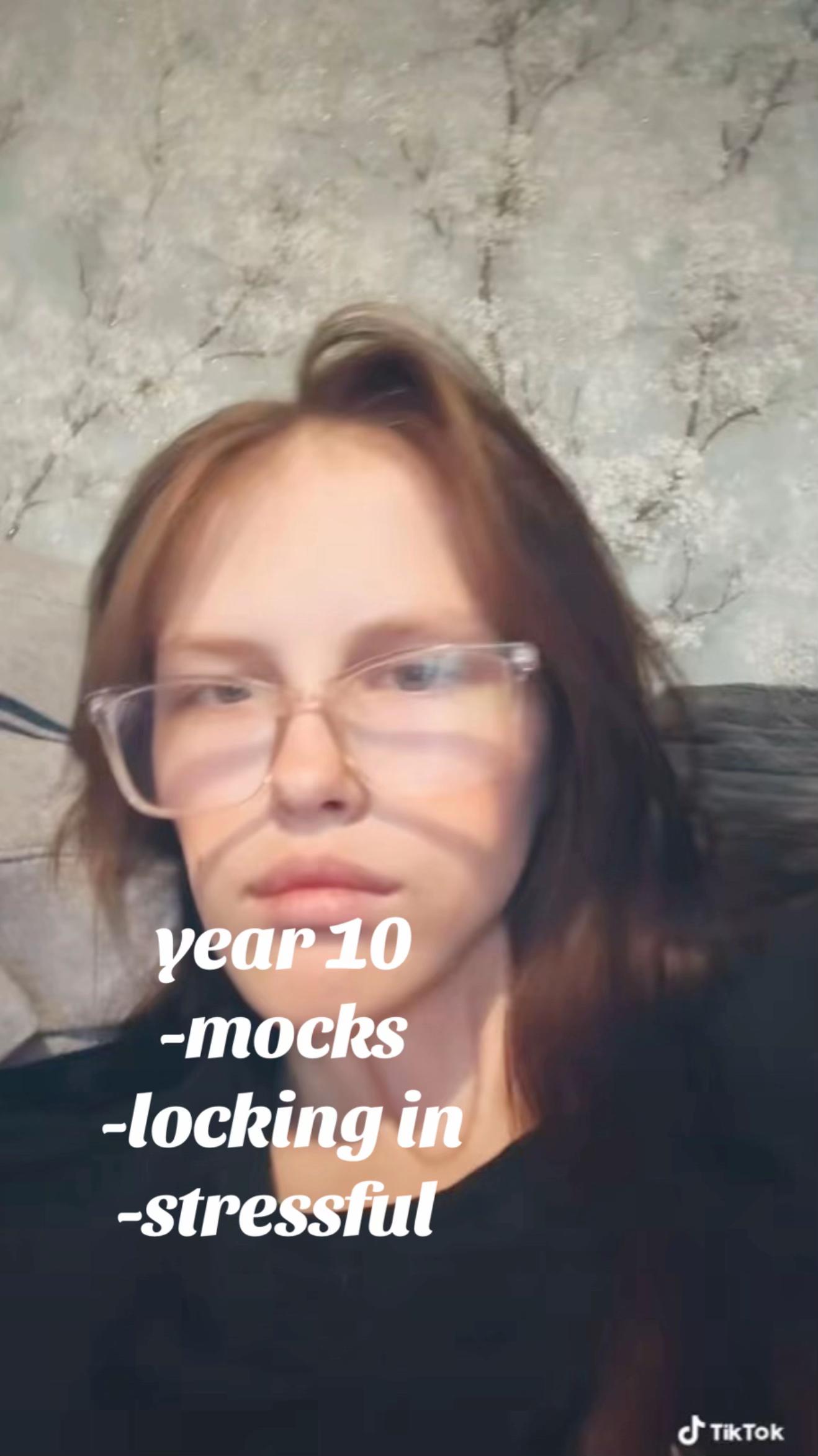 @hannahkennett.