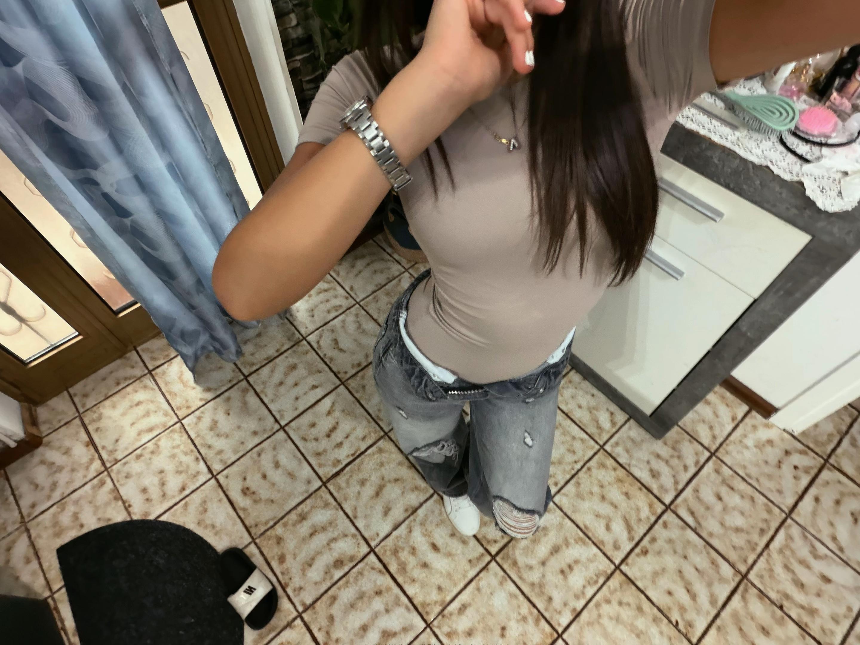 @𝒜ℬℐ