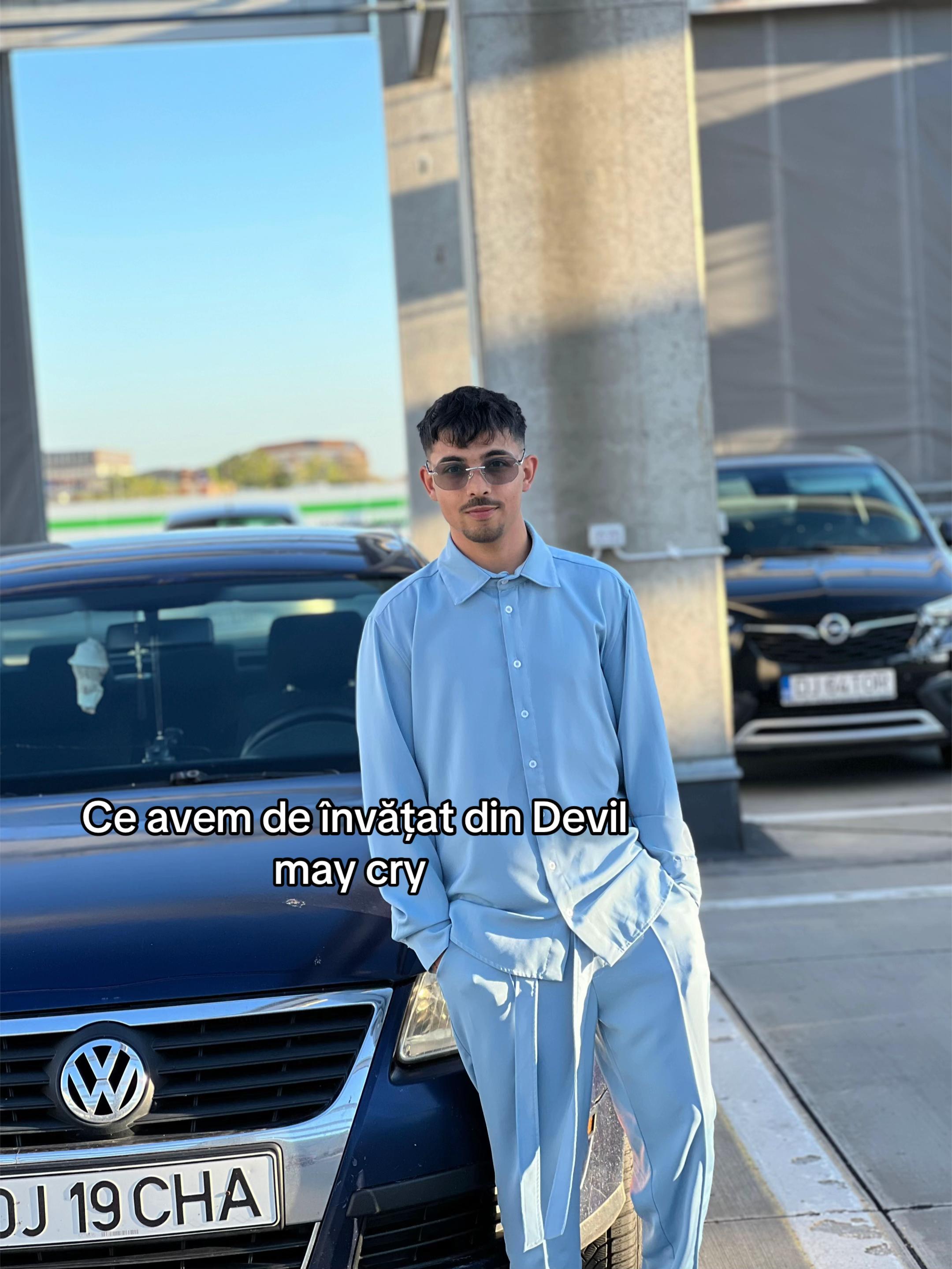 @Broken Hero 🖤