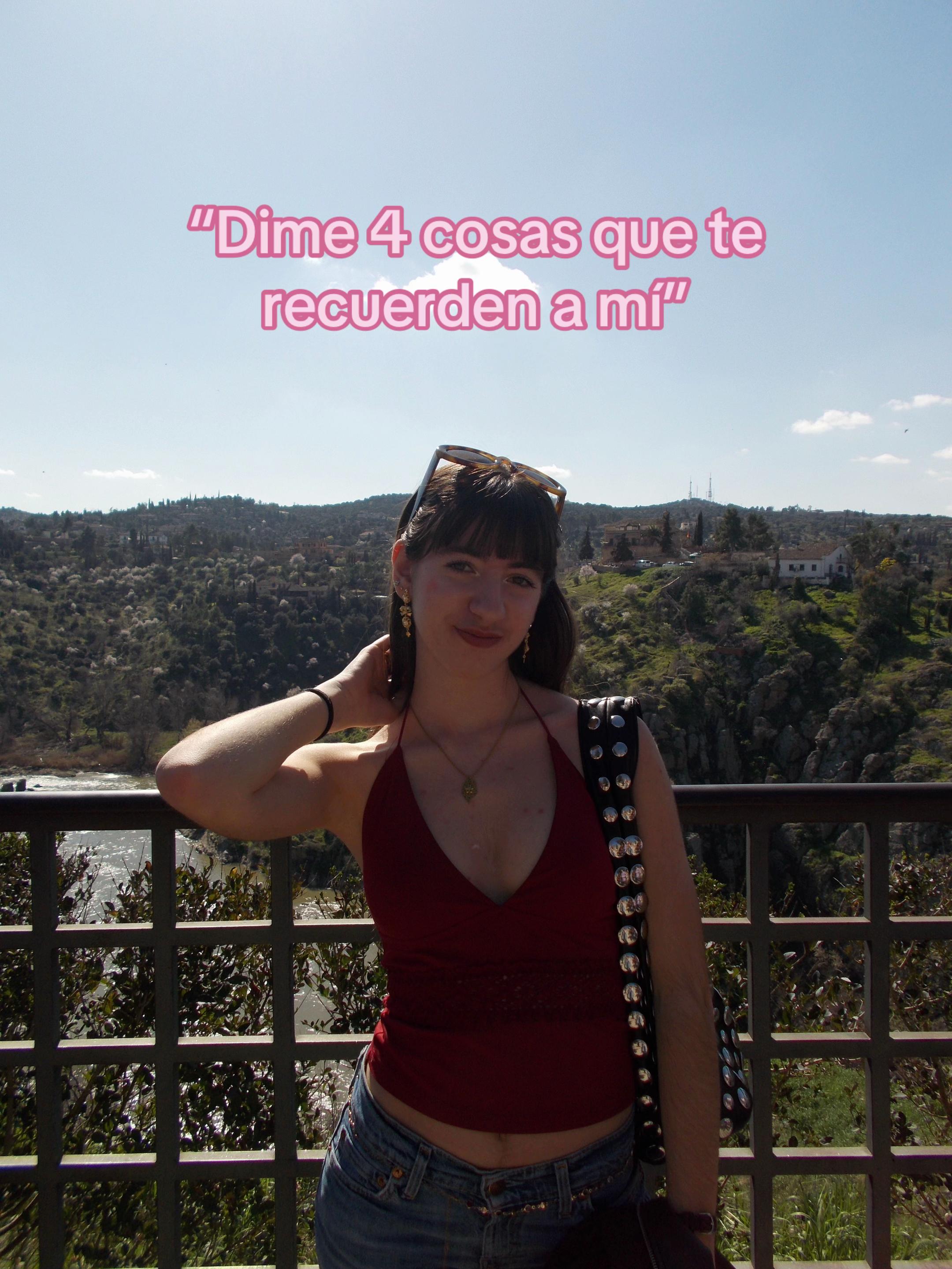 @María