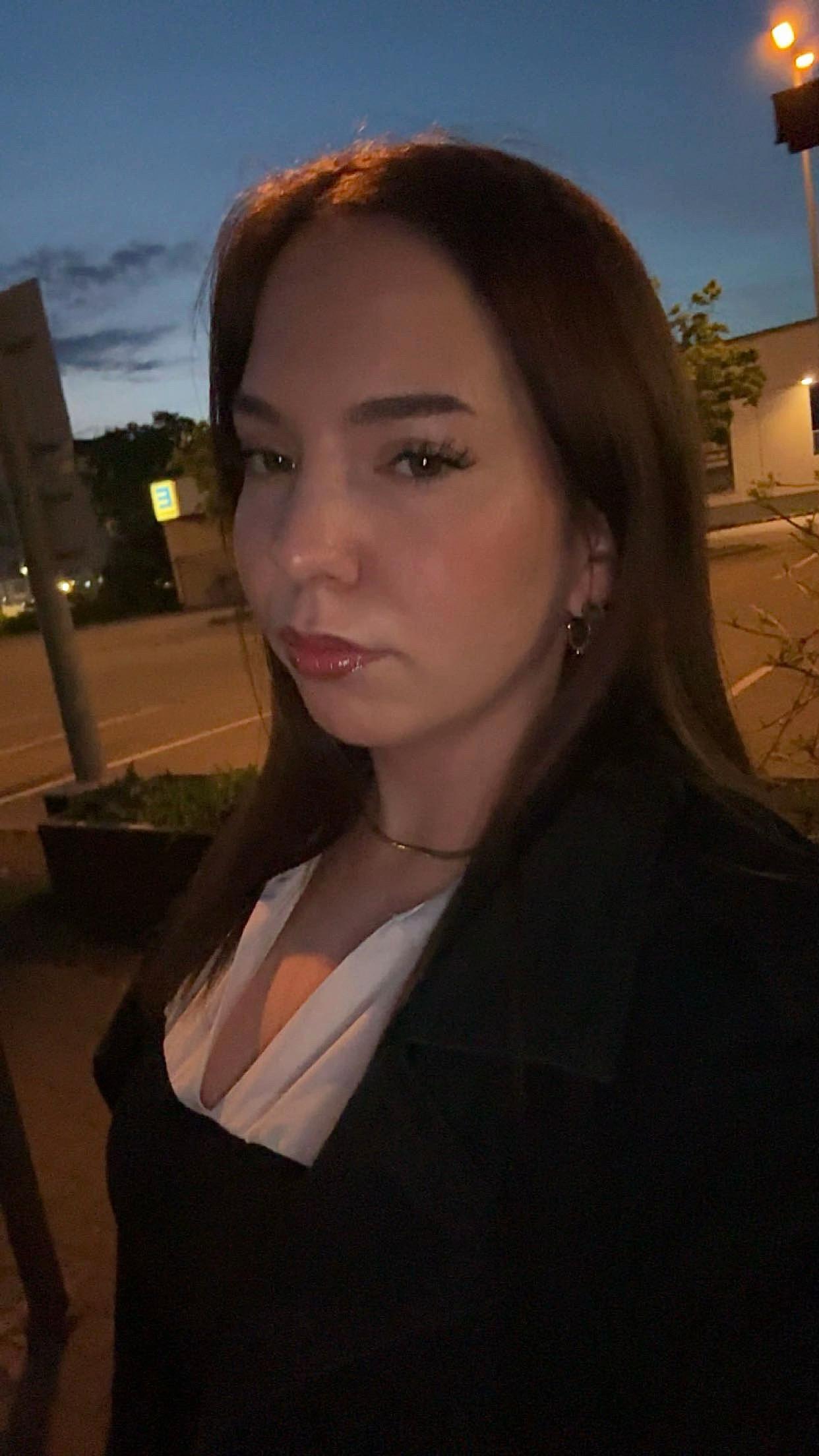 @𝑱𝒆𝒔𝒔𝒊☁️
