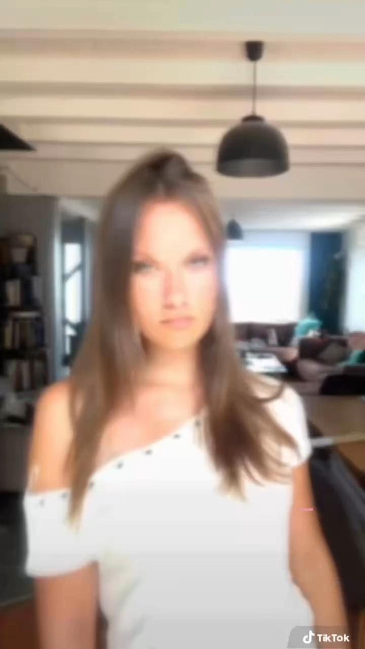 @𝓔𝓿𝓪 🪩