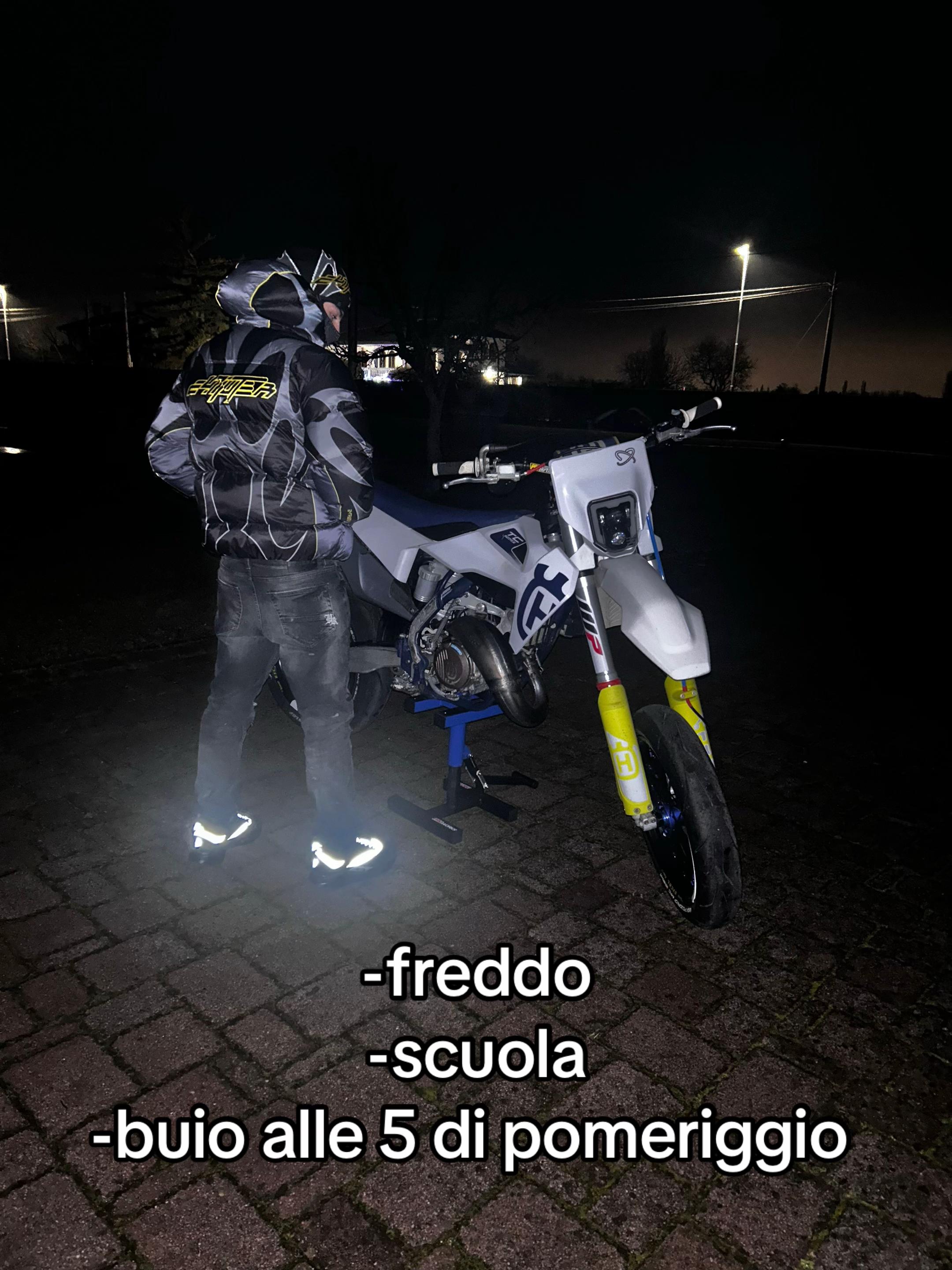 @24.7elia