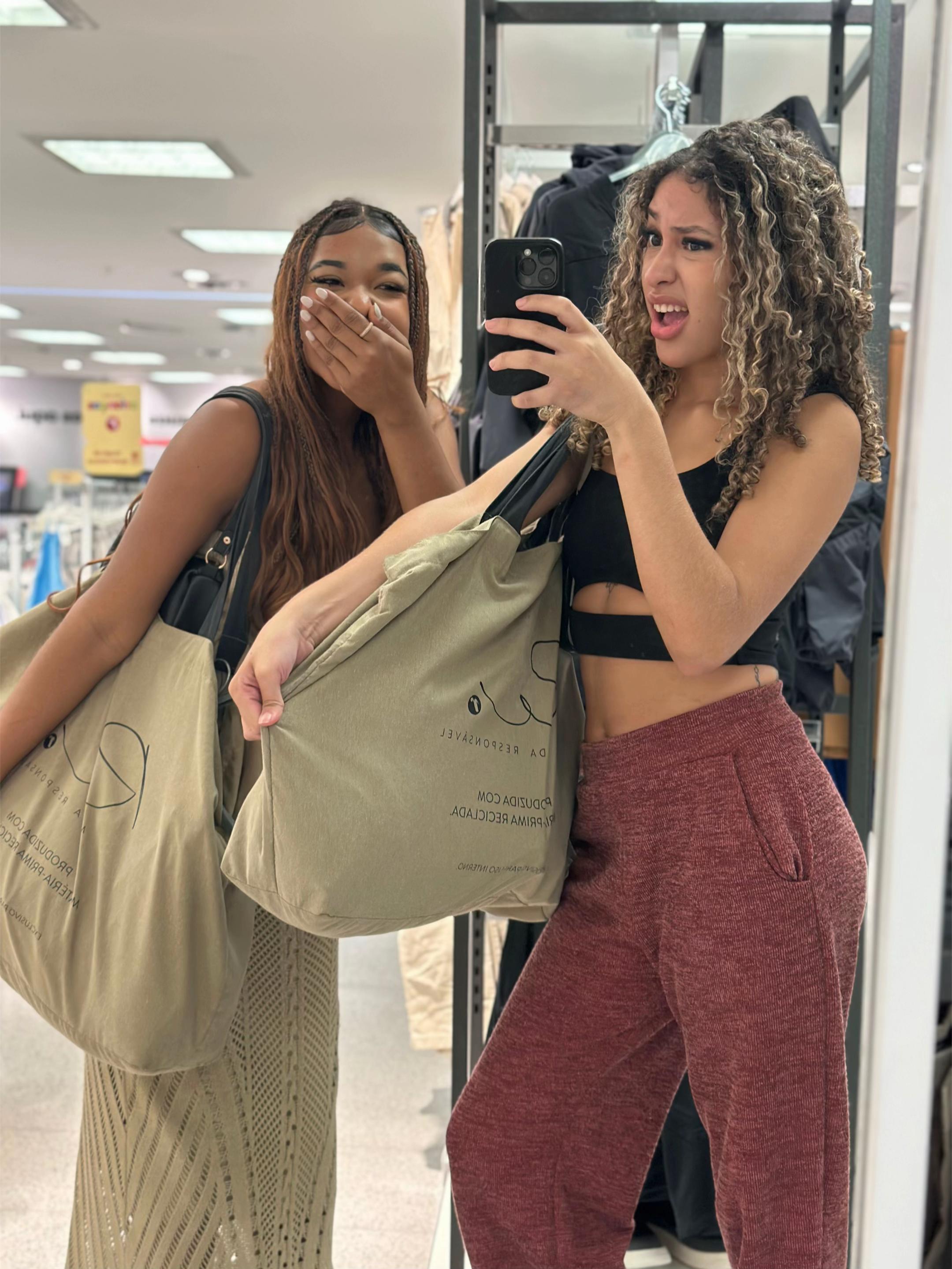 @Emilly Santos