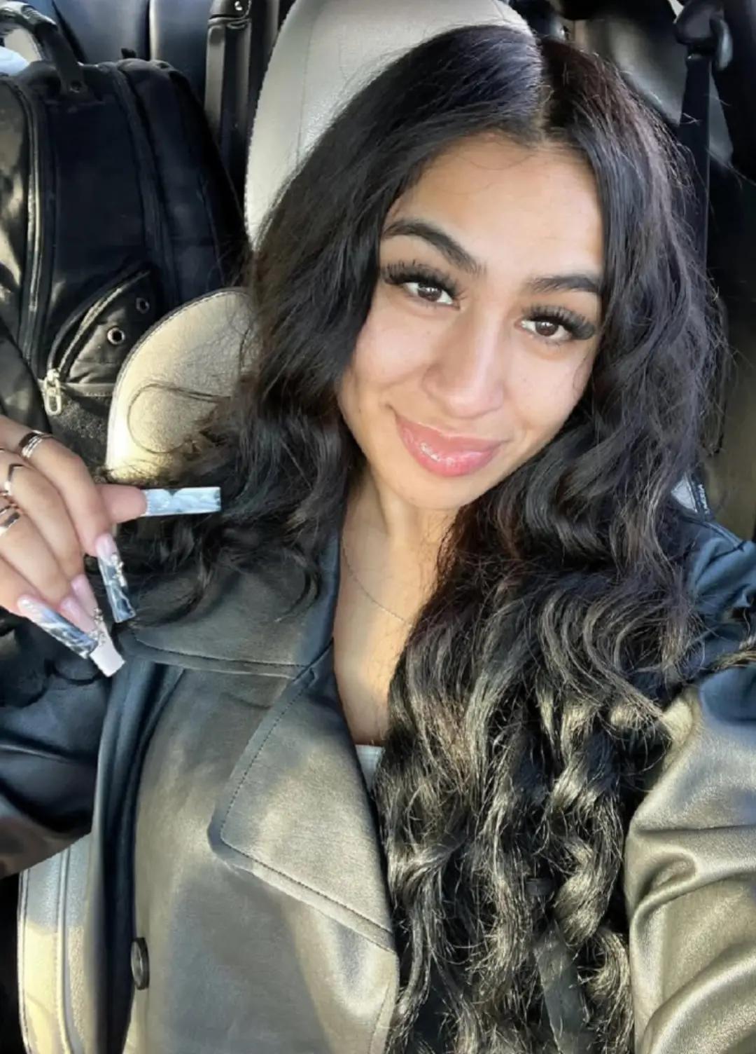 @Weluvanahii