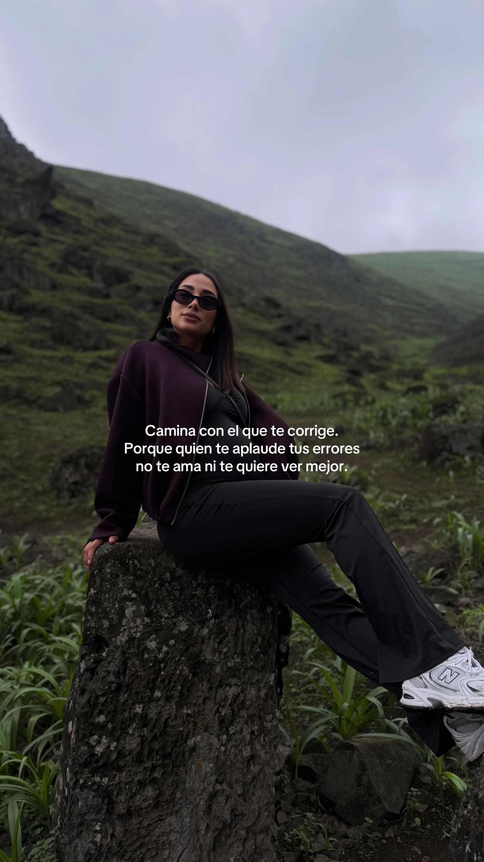 @VALERY REVELLO