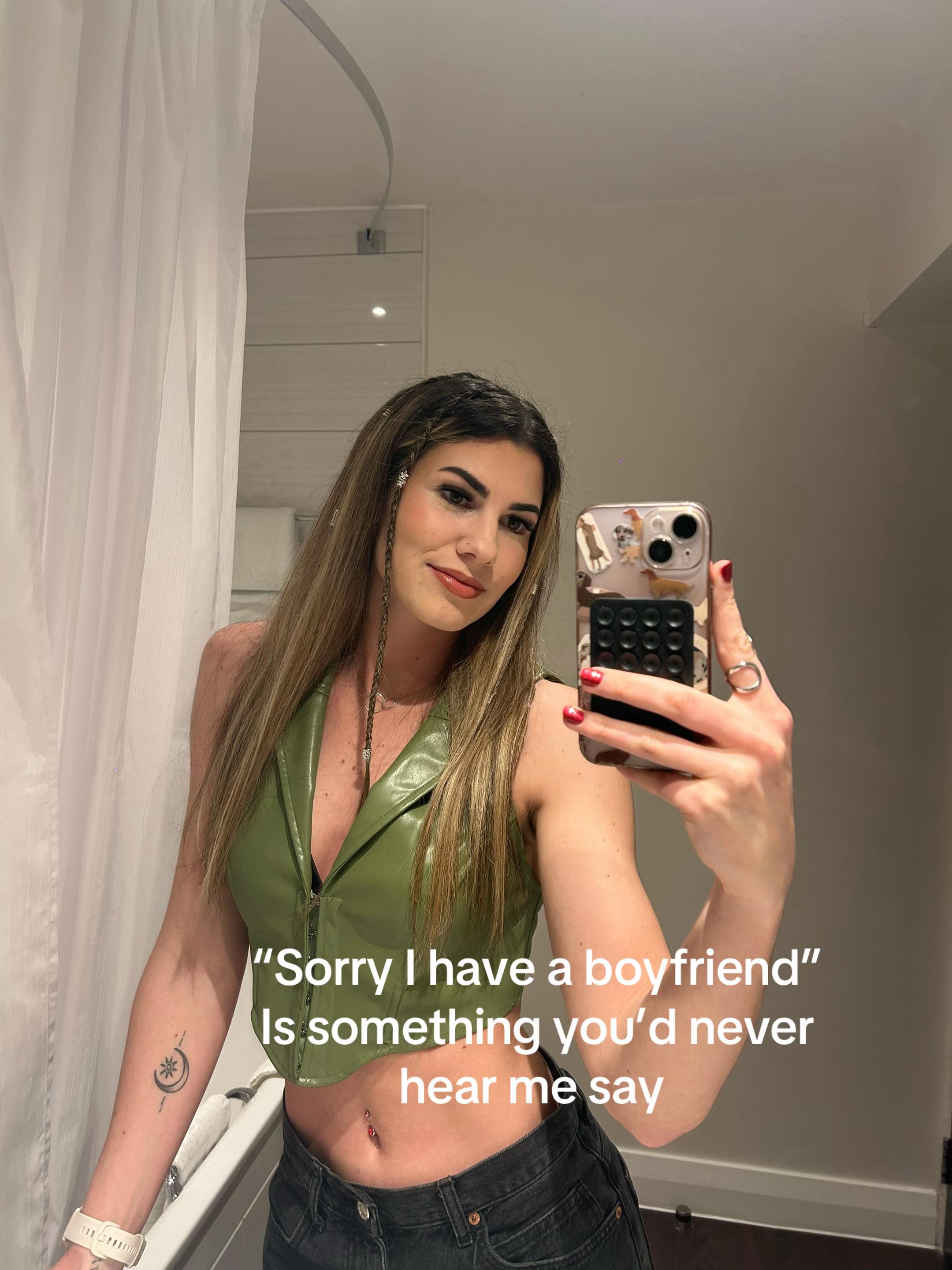 @Chloe 🌸🌸