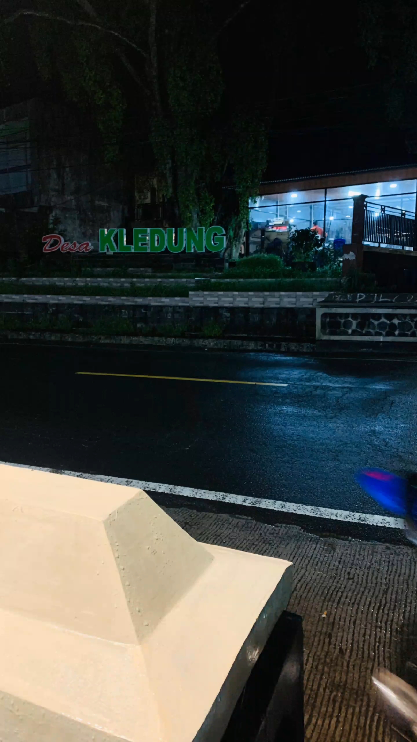 @E