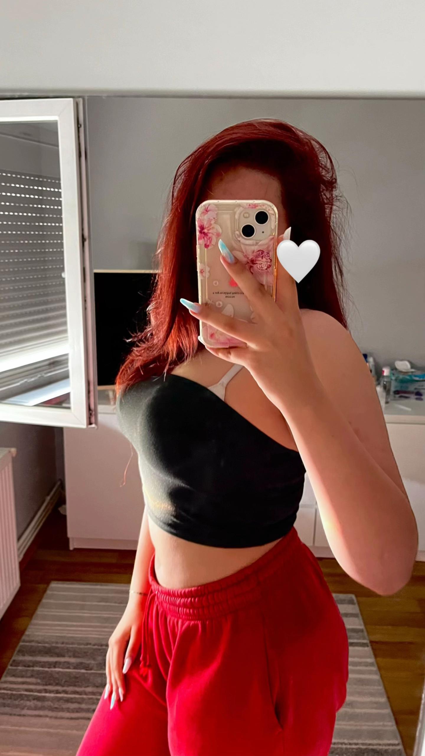 @𝓜𝓻𝔂🦭