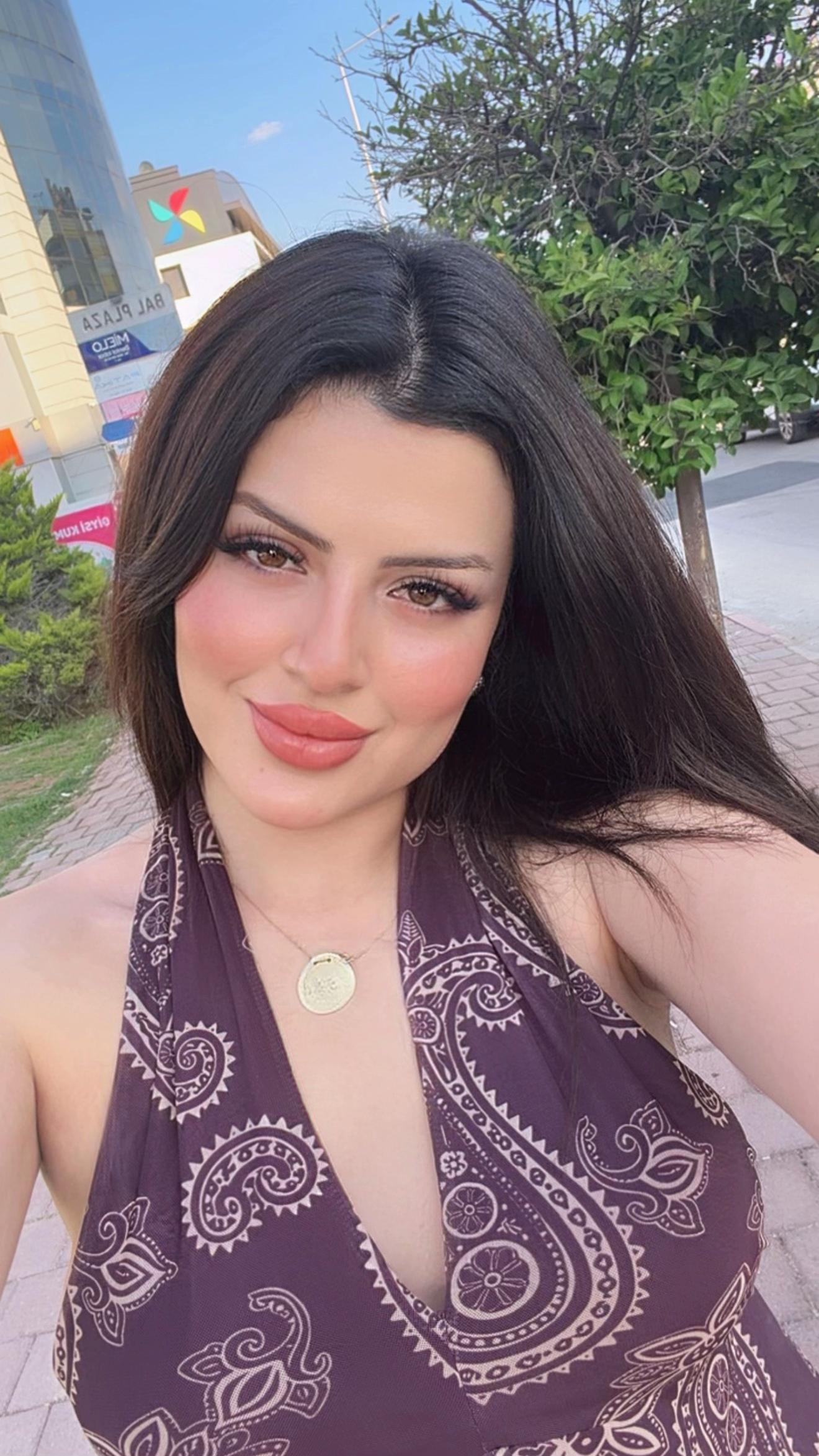 @Esindrella👑